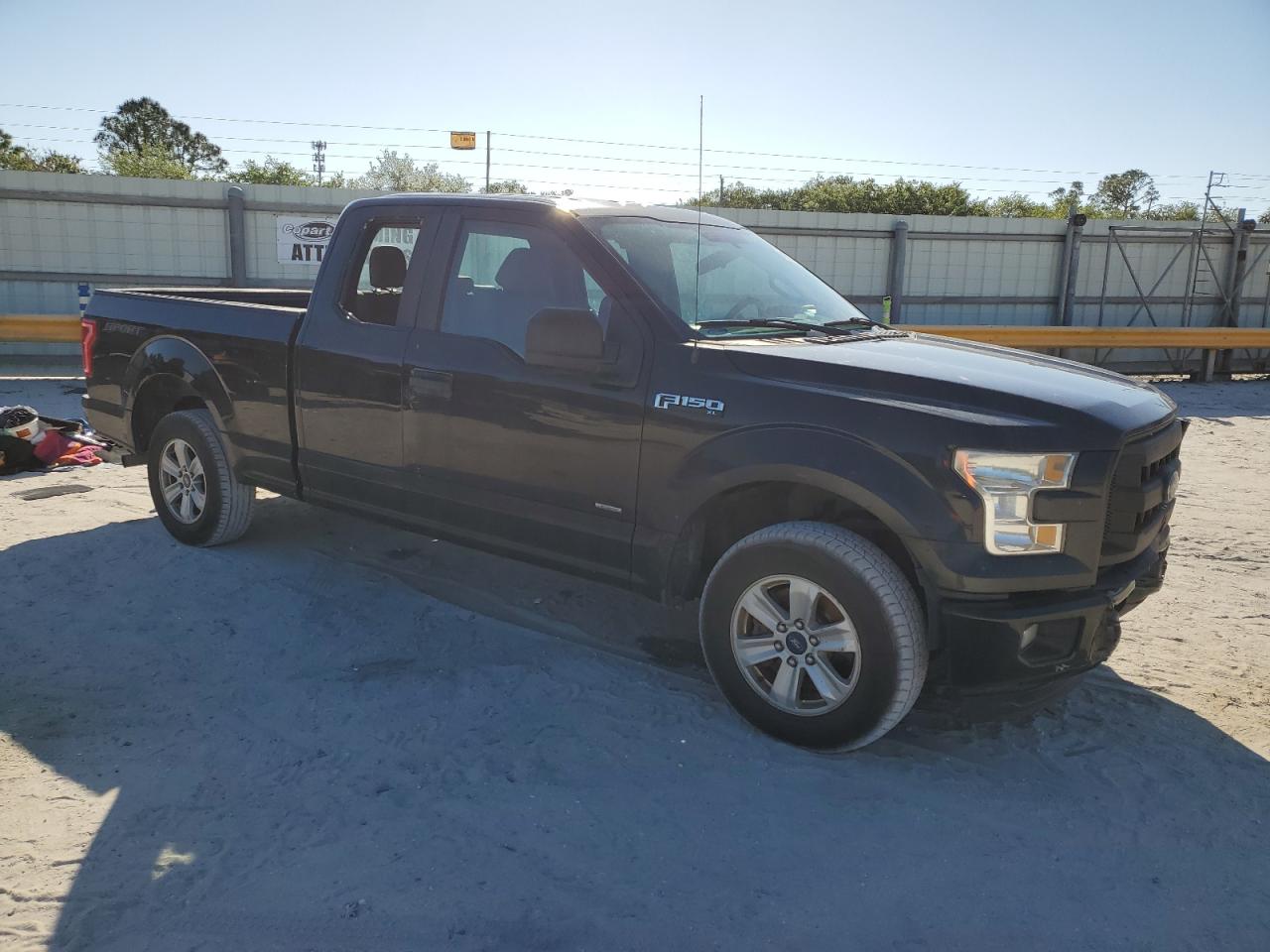 Photo 3 VIN: 1FTEX1CP1FKE57462 - FORD F-150 