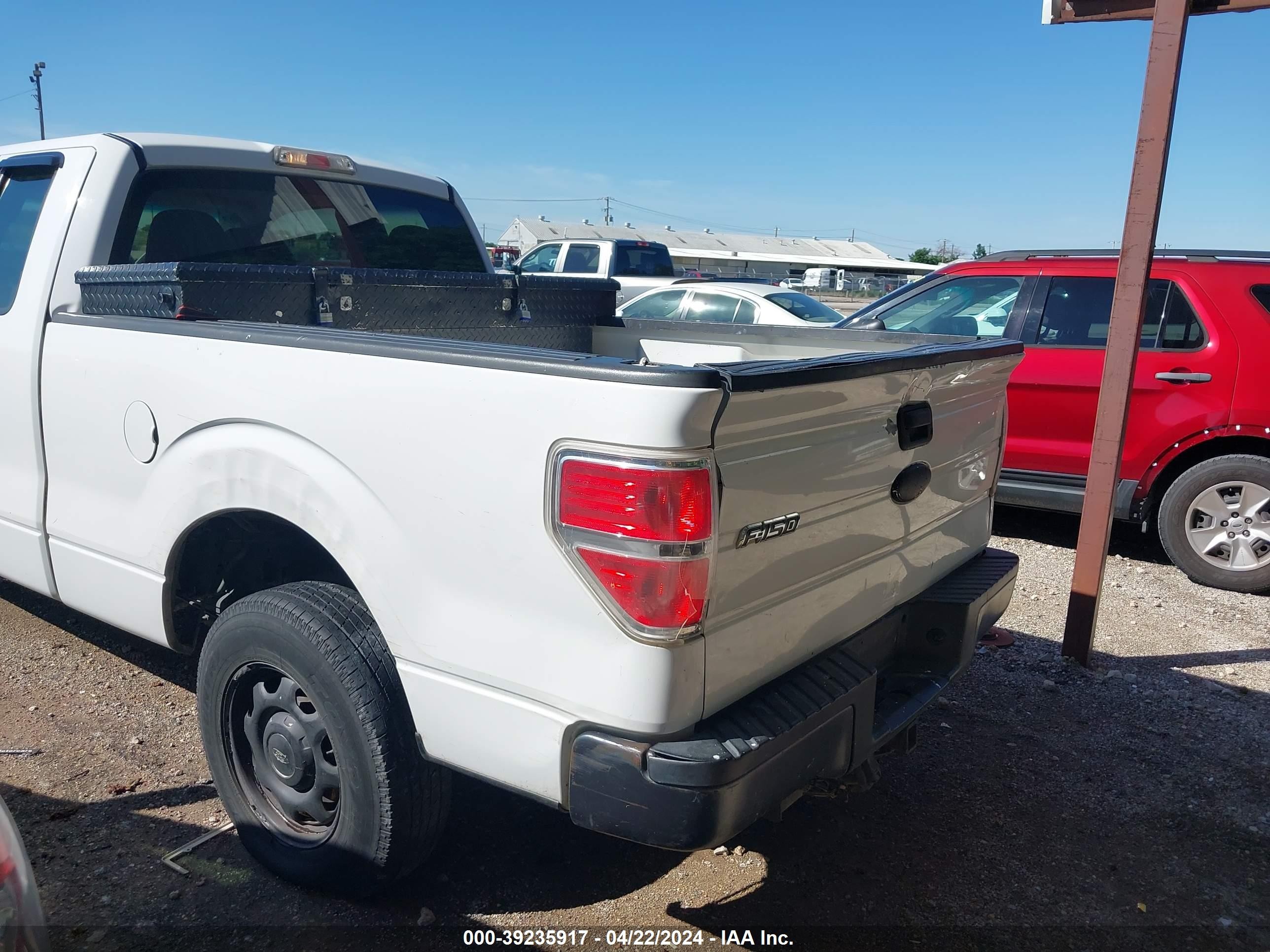 Photo 5 VIN: 1FTEX1CW8AKE04418 - FORD F-150 