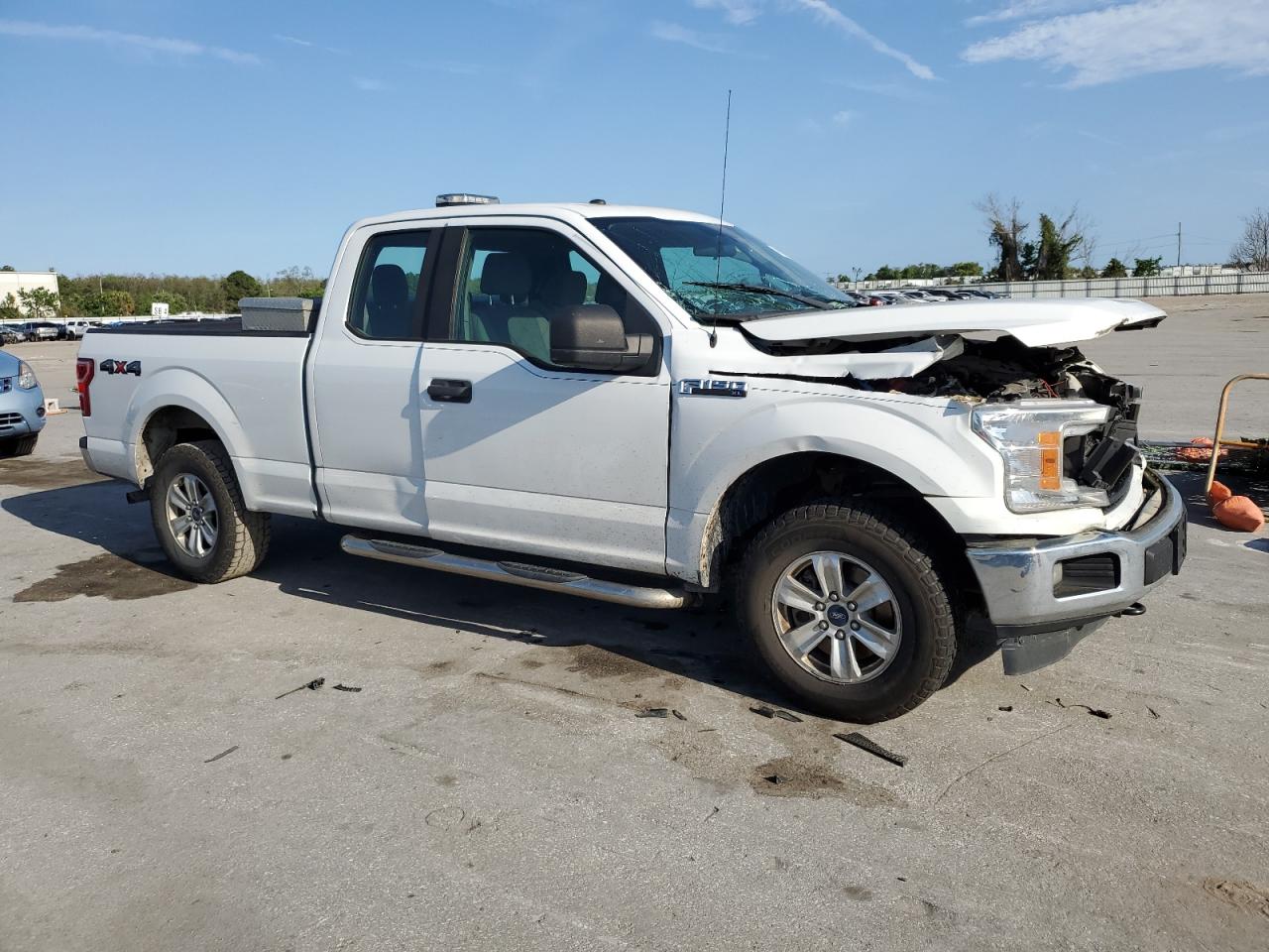 Photo 3 VIN: 1FTEX1EB1JFC77014 - FORD F-150 