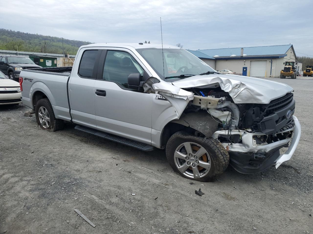 Photo 3 VIN: 1FTEX1EP0JFD40387 - FORD F-150 