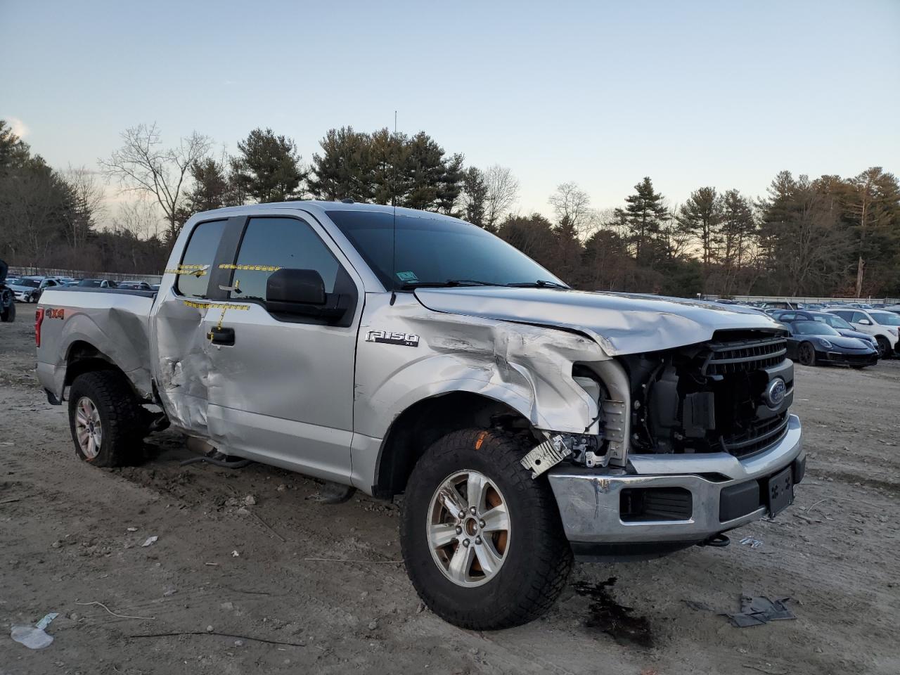 Photo 3 VIN: 1FTEX1EP1JKD40244 - FORD F-150 