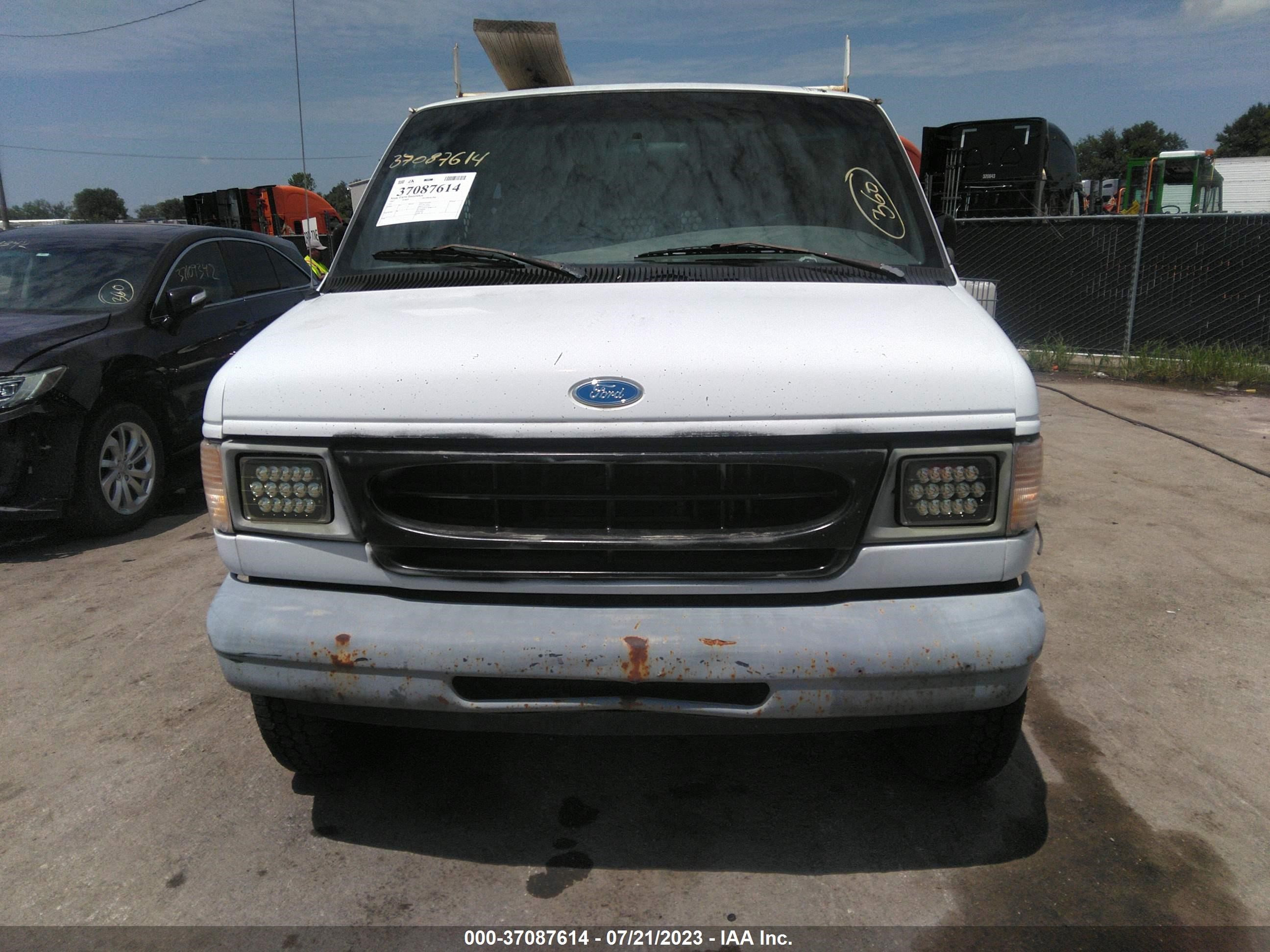 Photo 11 VIN: 1FTFE24L8VHB20049 - FORD ECONOLINE 