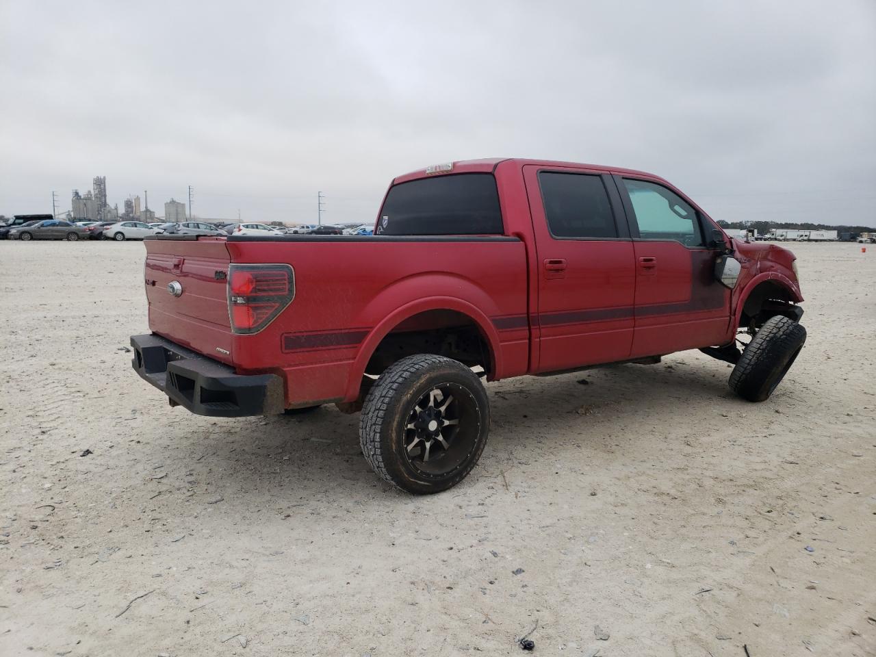 Photo 2 VIN: 1FTFW1CF0CFC76355 - FORD F-150 