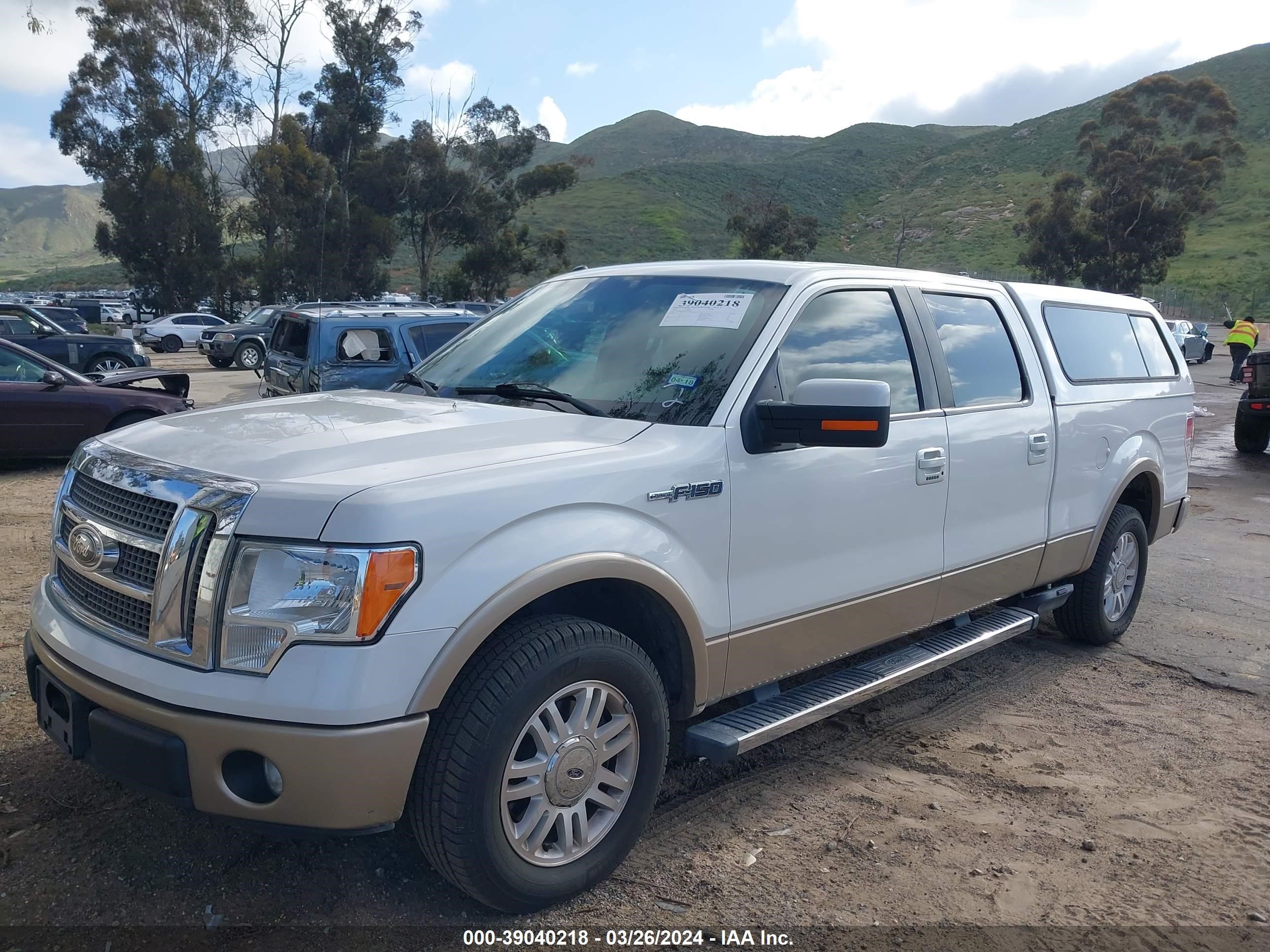 Photo 1 VIN: 1FTFW1CF2CFB53818 - FORD F-150 