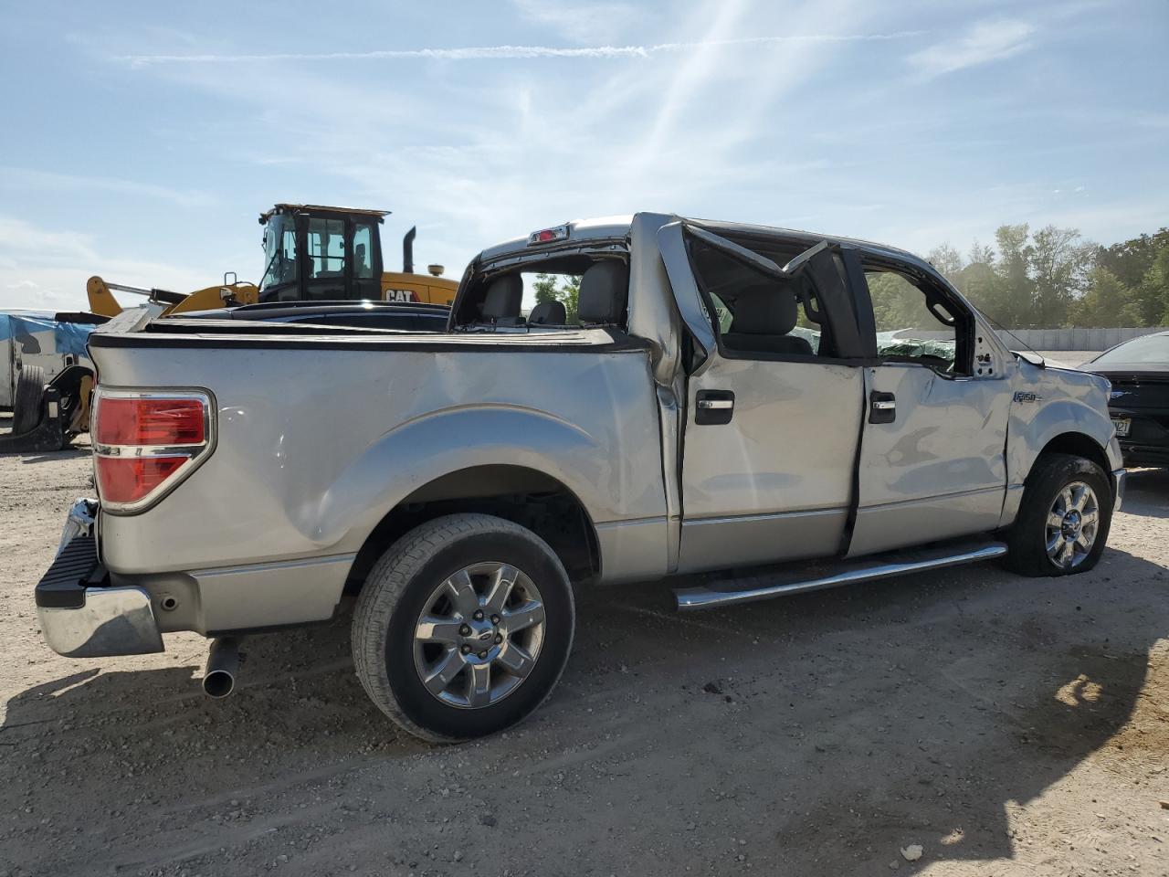 Photo 3 VIN: 1FTFW1CF2EKF69751 - FORD F-150 