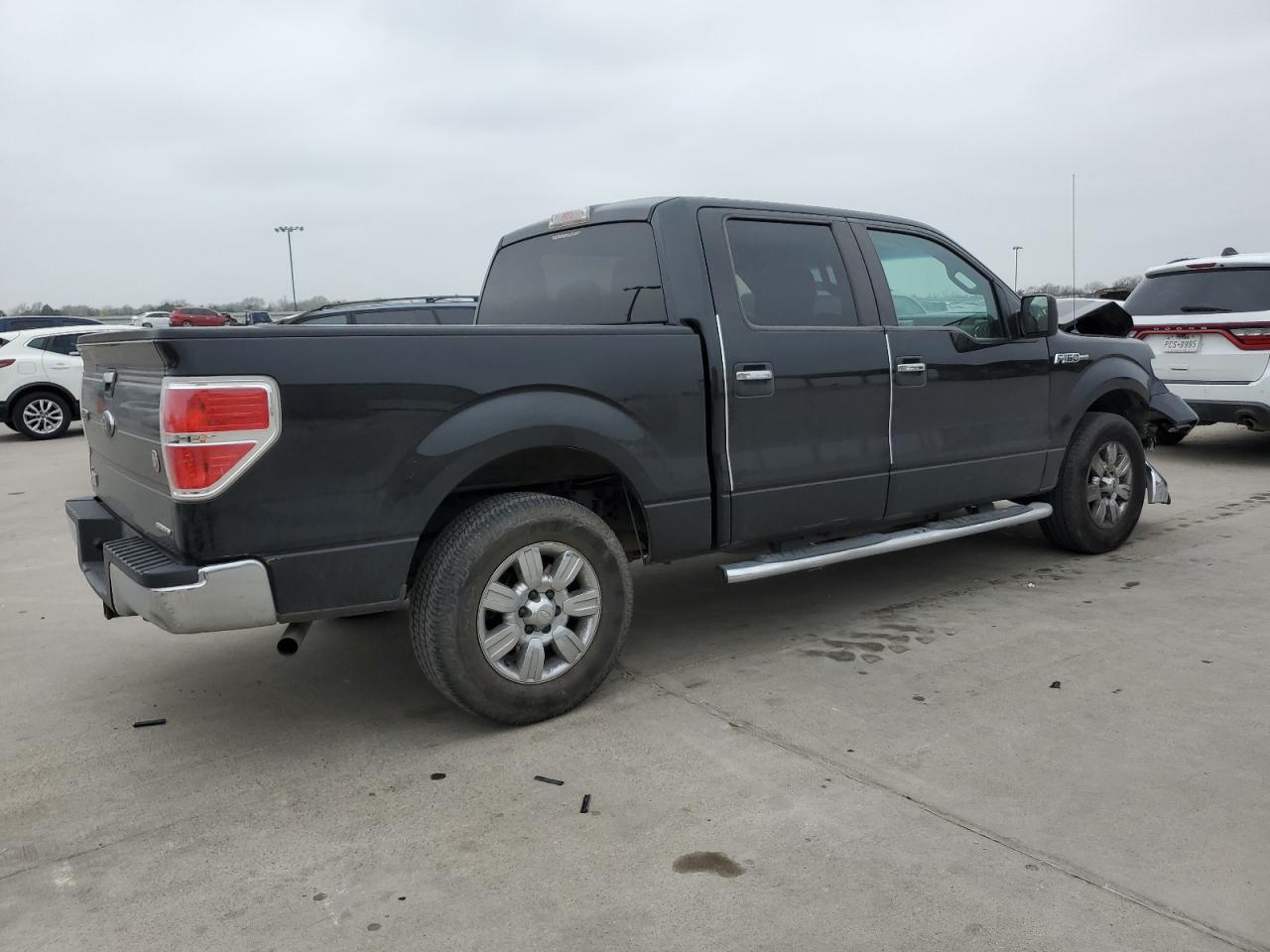 Photo 2 VIN: 1FTFW1CF7CFC40615 - FORD F-150 