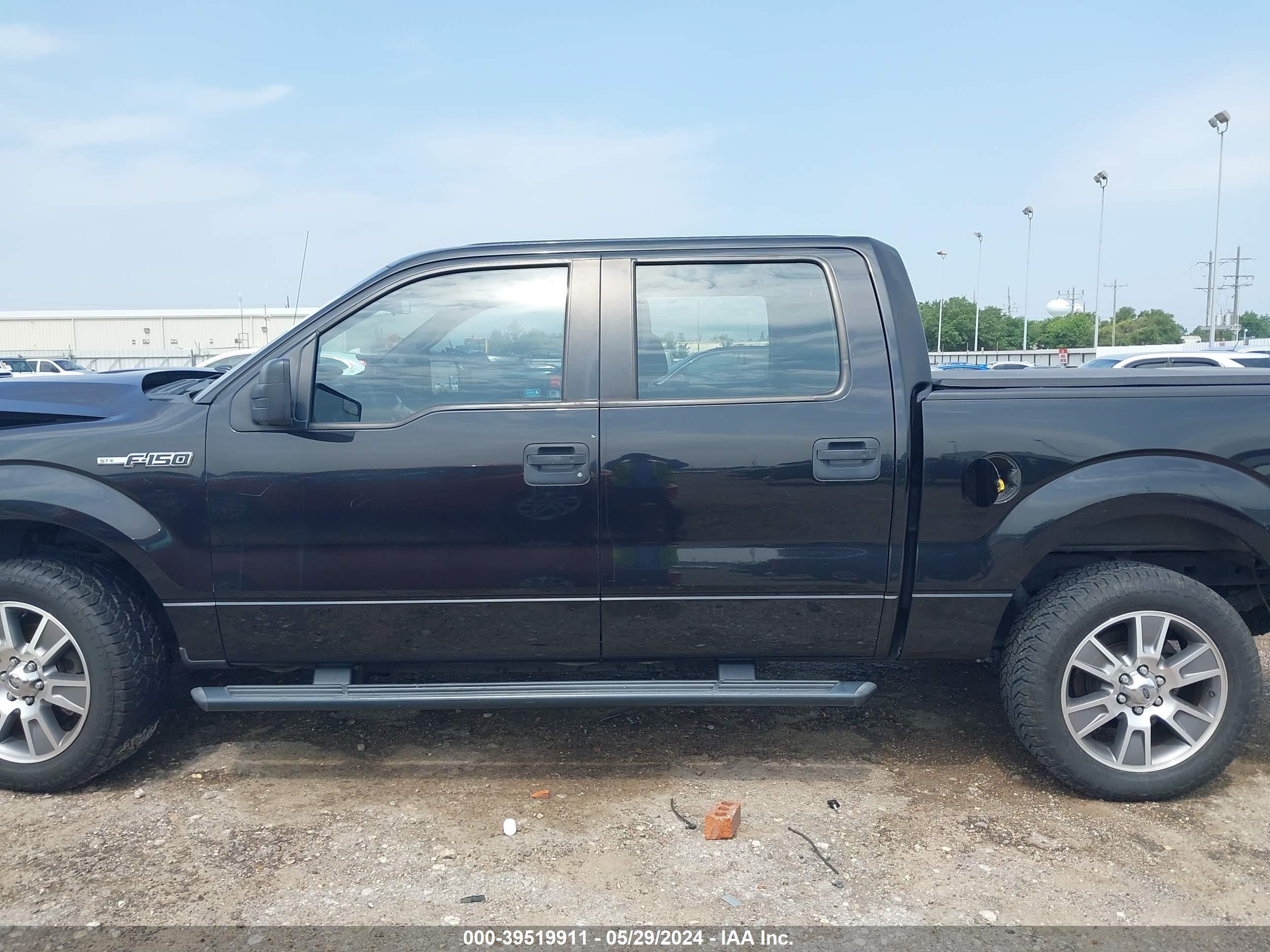 Photo 13 VIN: 1FTFW1CF9EKF90743 - FORD F-150 