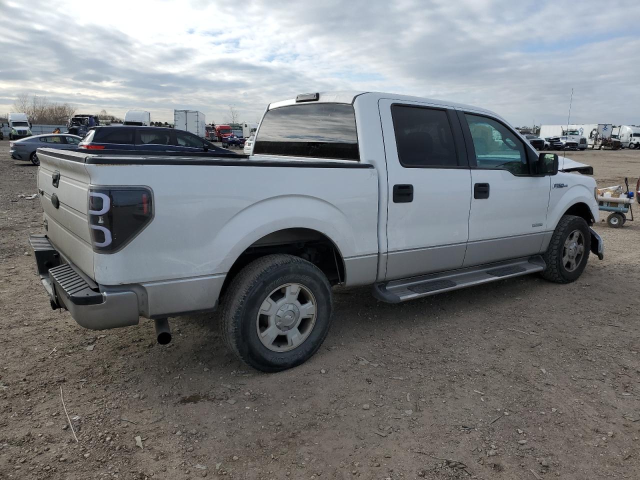 Photo 2 VIN: 1FTFW1CT0BFB83016 - FORD F-150 