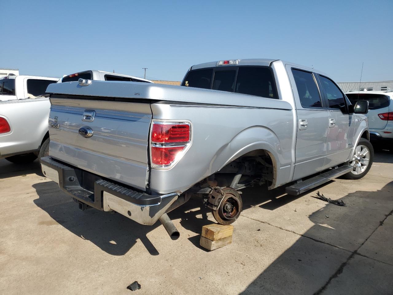 Photo 2 VIN: 1FTFW1CT0DKF52063 - FORD F-150 