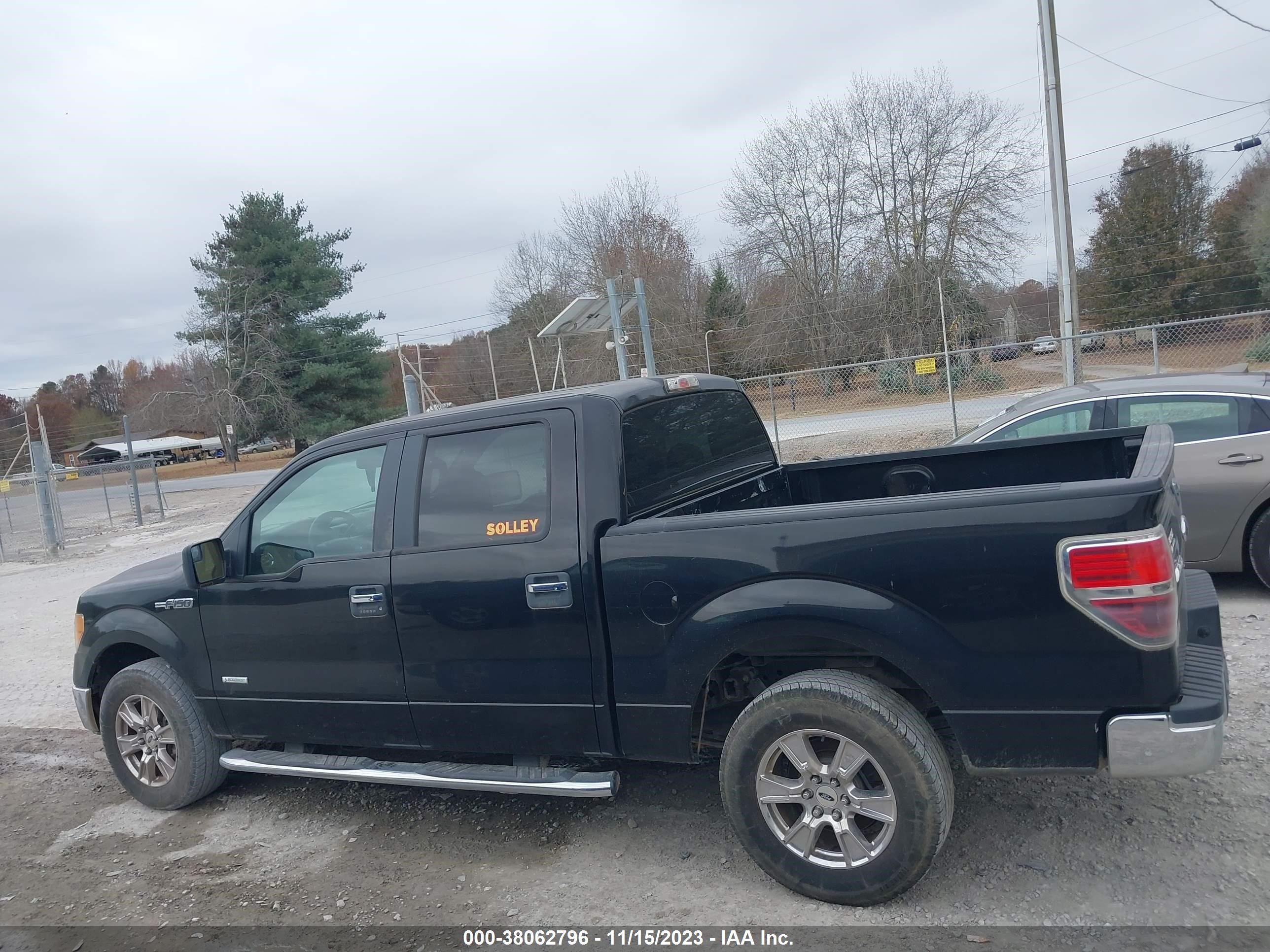 Photo 13 VIN: 1FTFW1CT1CFC29650 - FORD F-150 