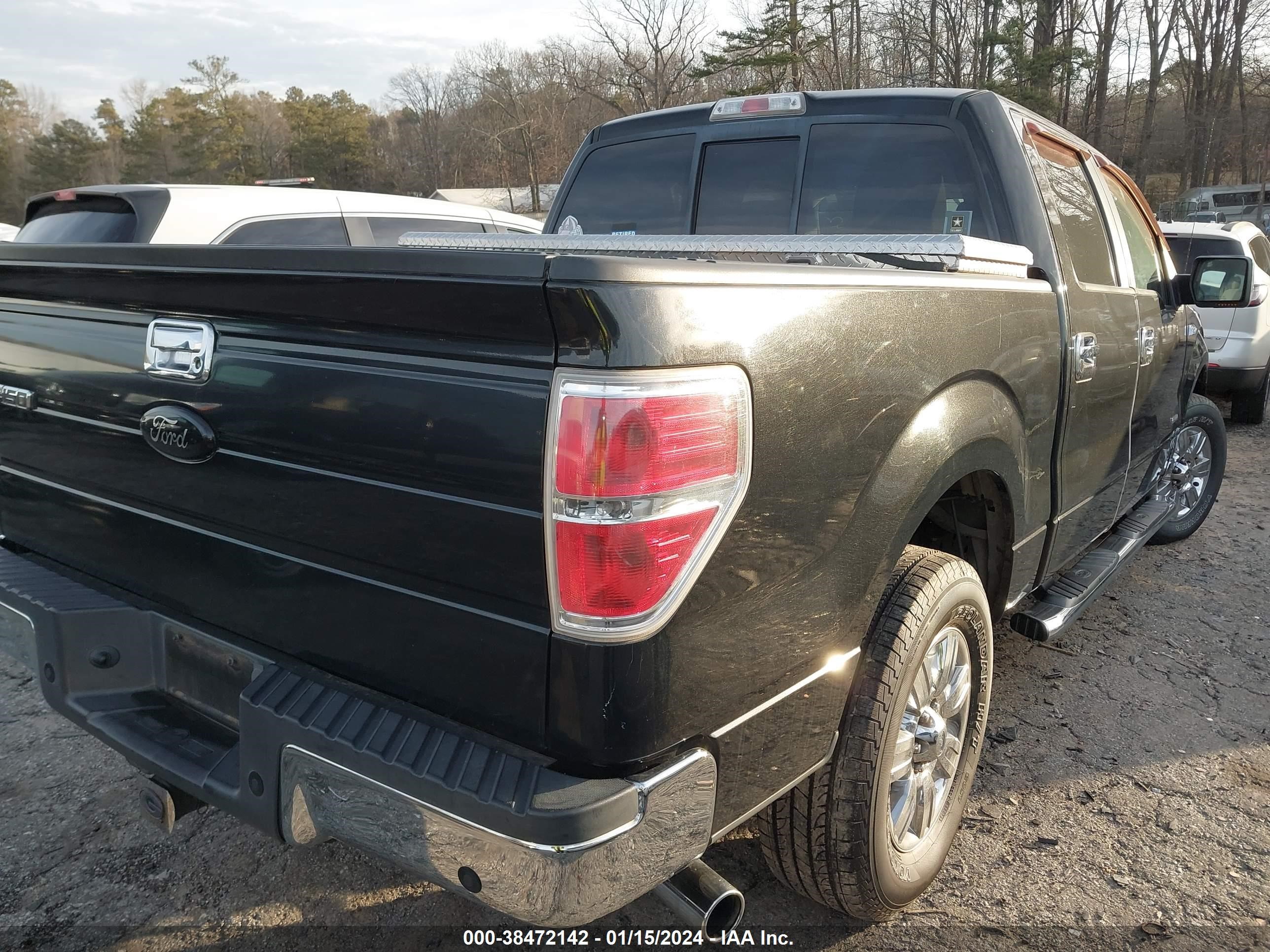 Photo 3 VIN: 1FTFW1CT5CFA08648 - FORD F-150 