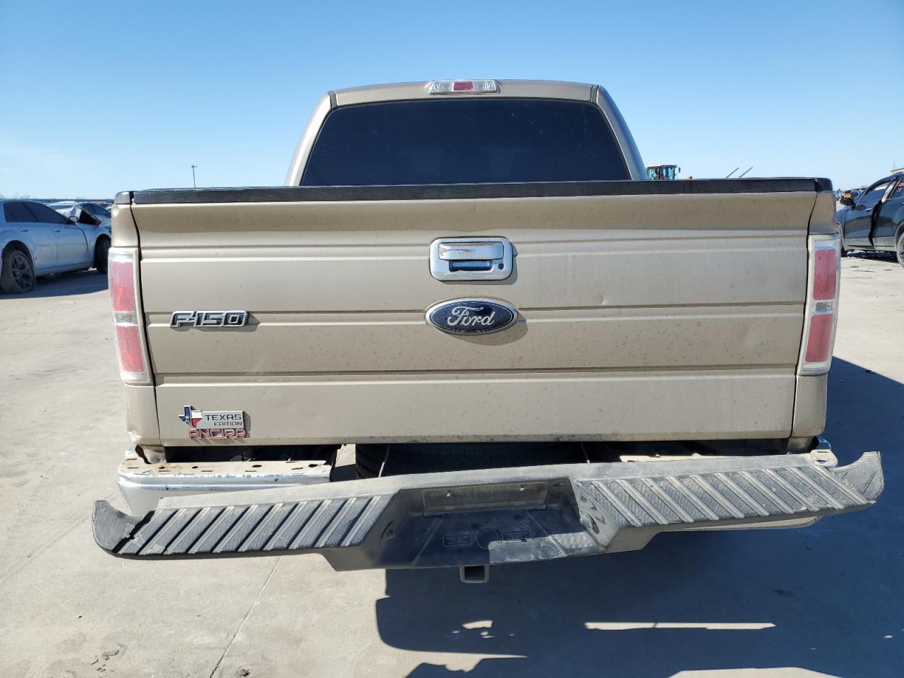 Photo 5 VIN: 1FTFW1CT7CFC55606 - FORD F-150 