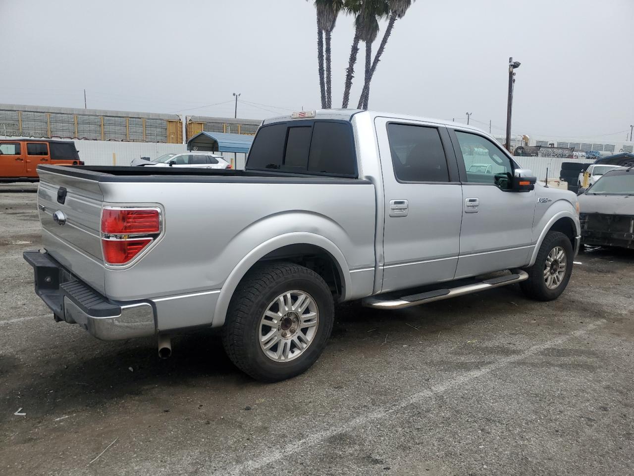 Photo 2 VIN: 1FTFW1CV5AFB37598 - FORD F-150 