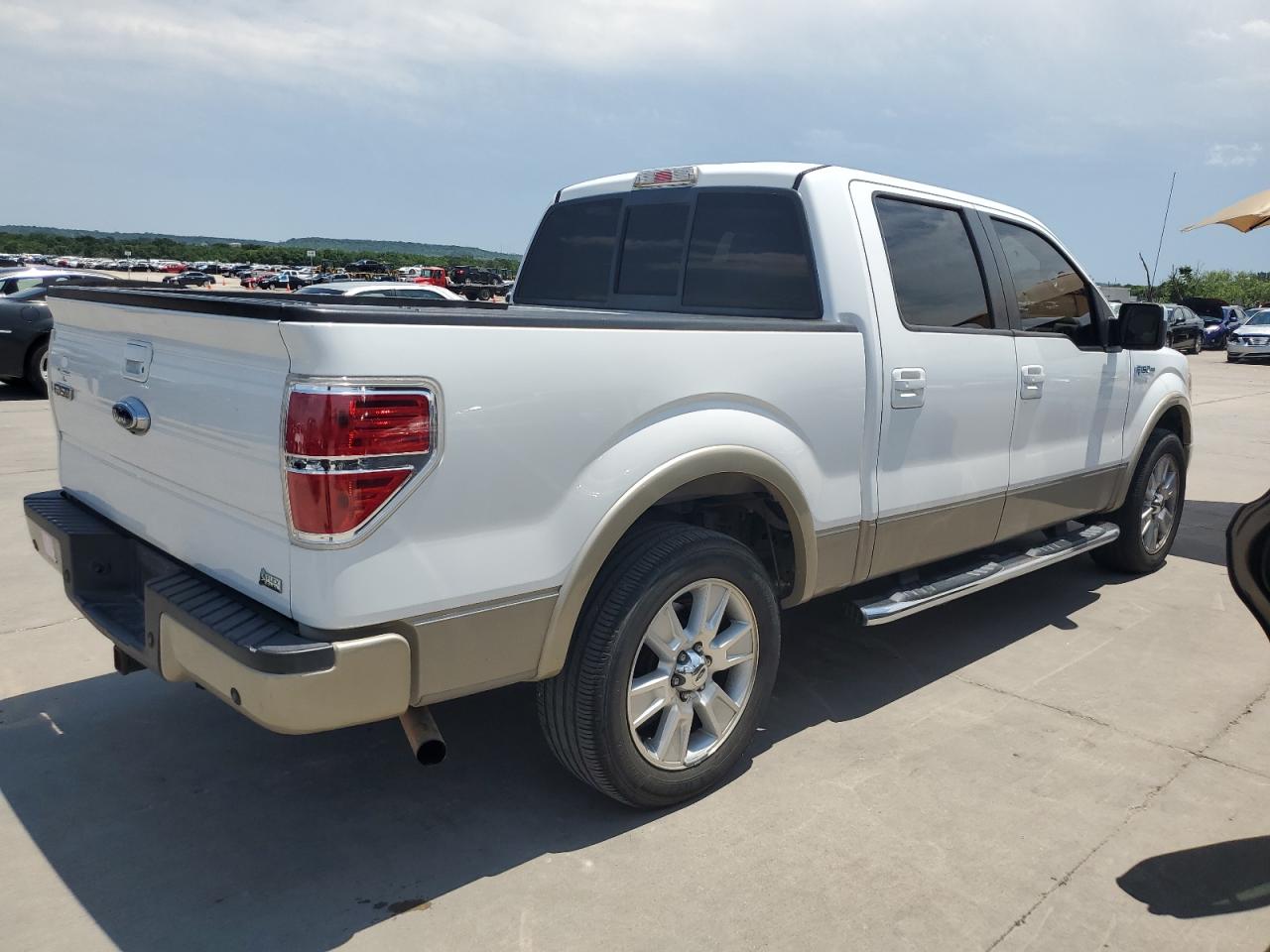 Photo 2 VIN: 1FTFW1CVXAFC68574 - FORD F-150 