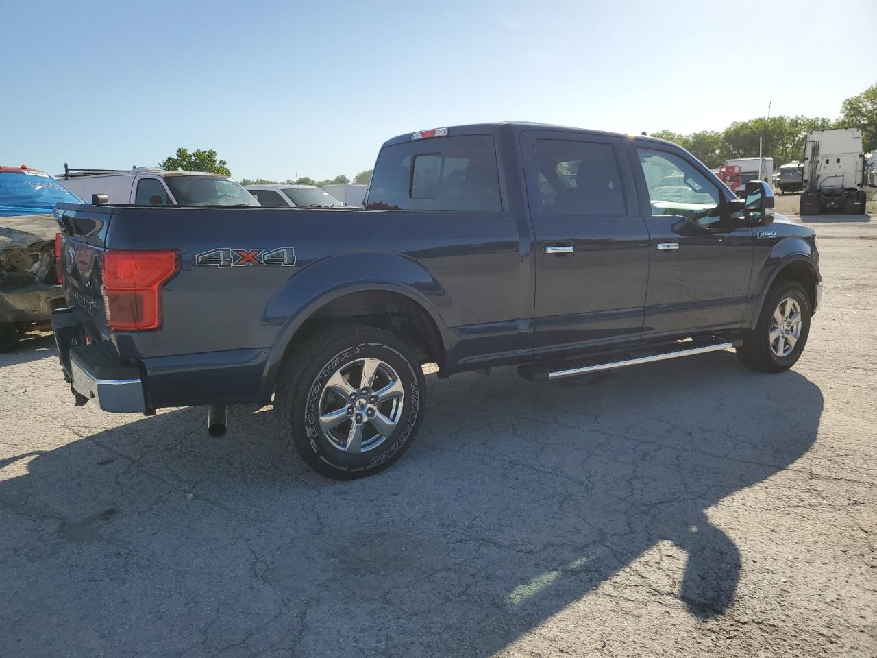 Photo 2 VIN: 1FTFW1E42KKD46133 - FORD F-150 