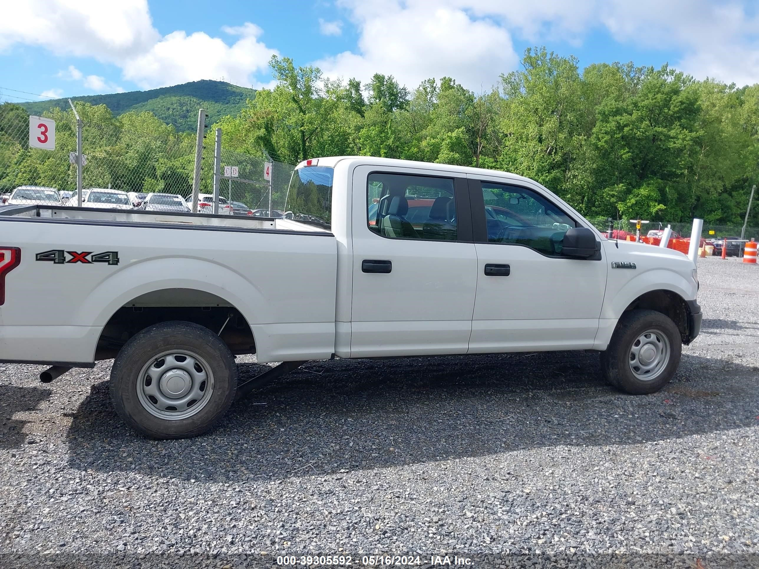 Photo 12 VIN: 1FTFW1E43KFC43814 - FORD F-150 