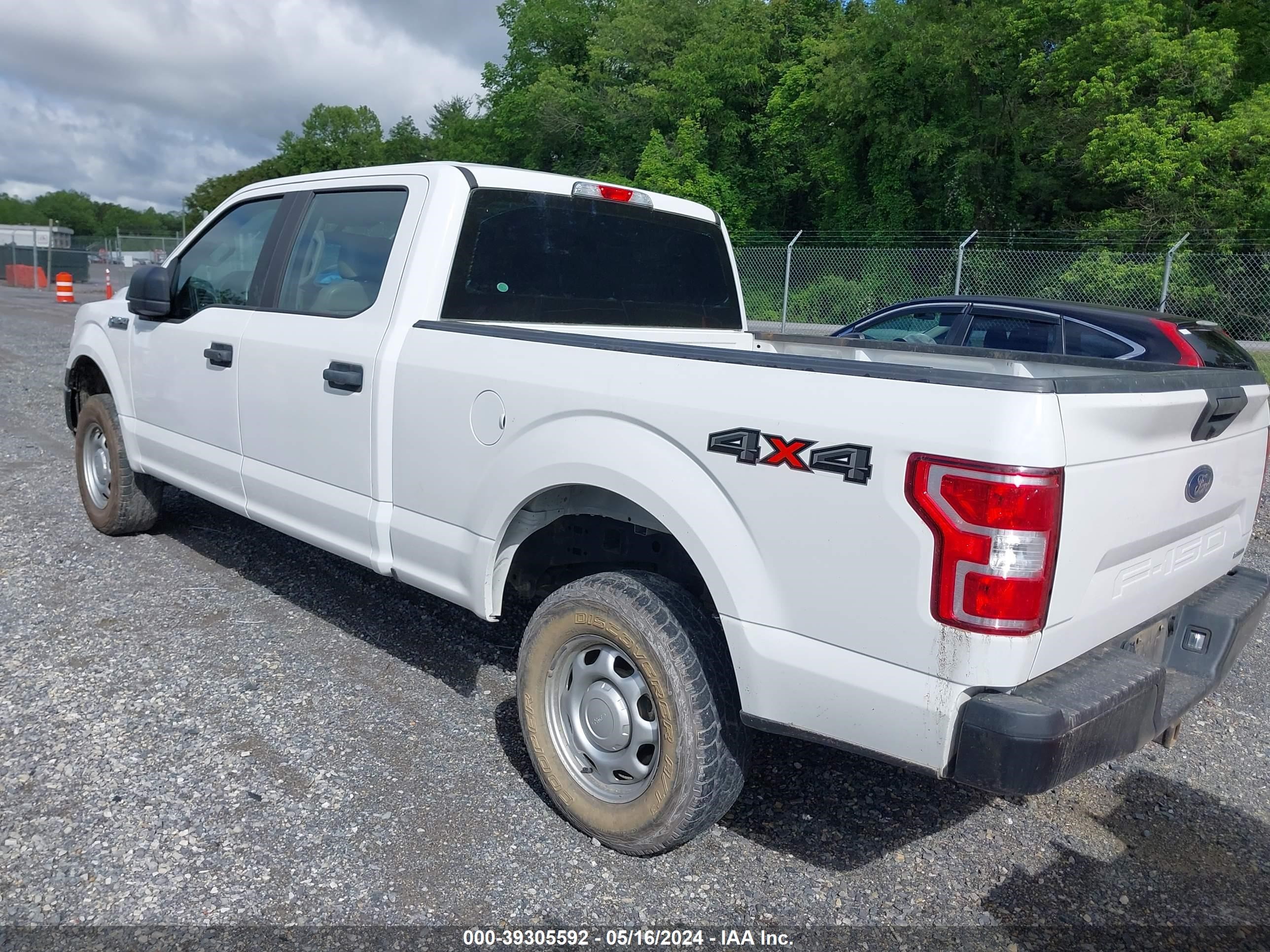 Photo 2 VIN: 1FTFW1E43KFC43814 - FORD F-150 