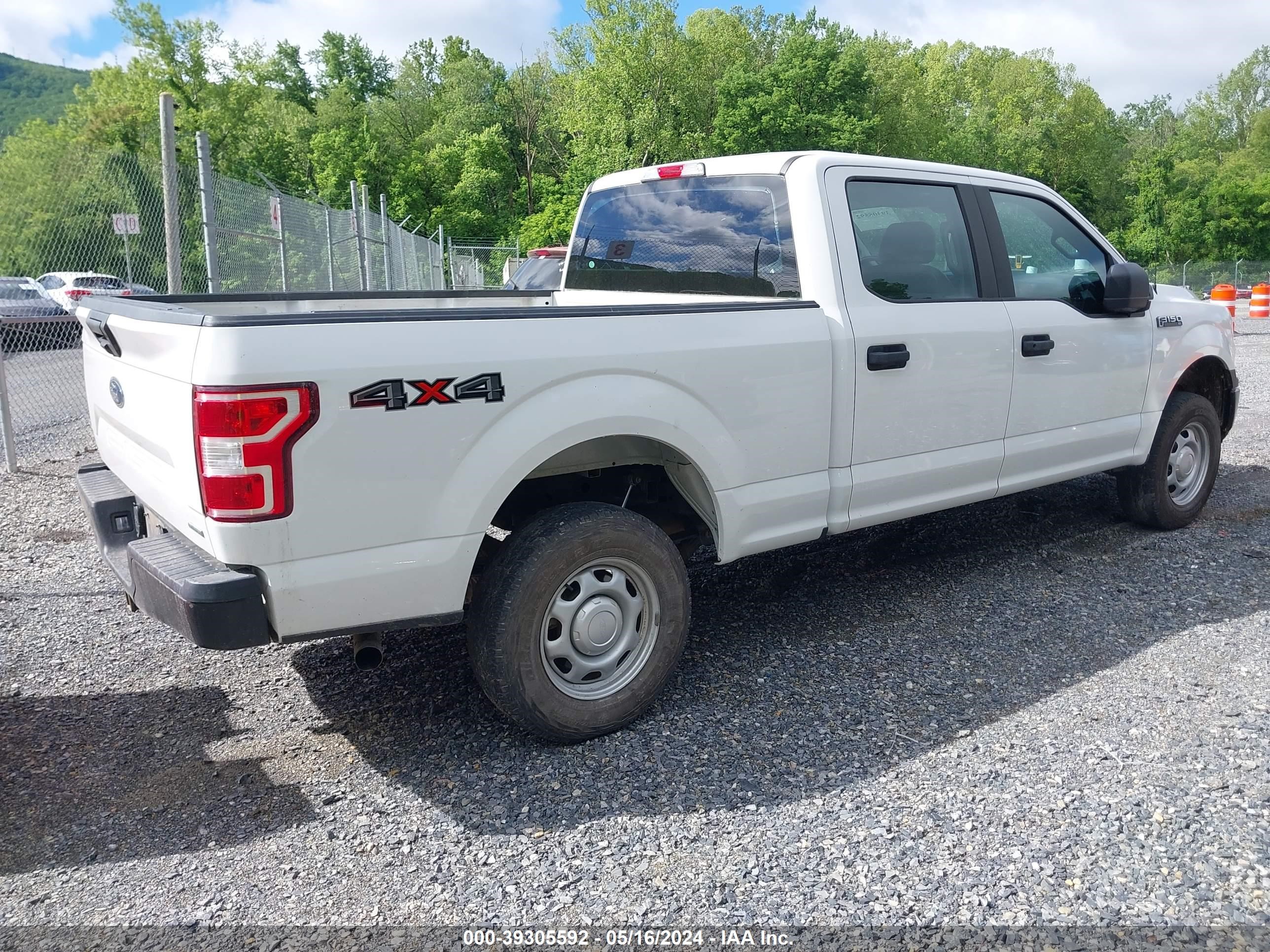 Photo 3 VIN: 1FTFW1E43KFC43814 - FORD F-150 