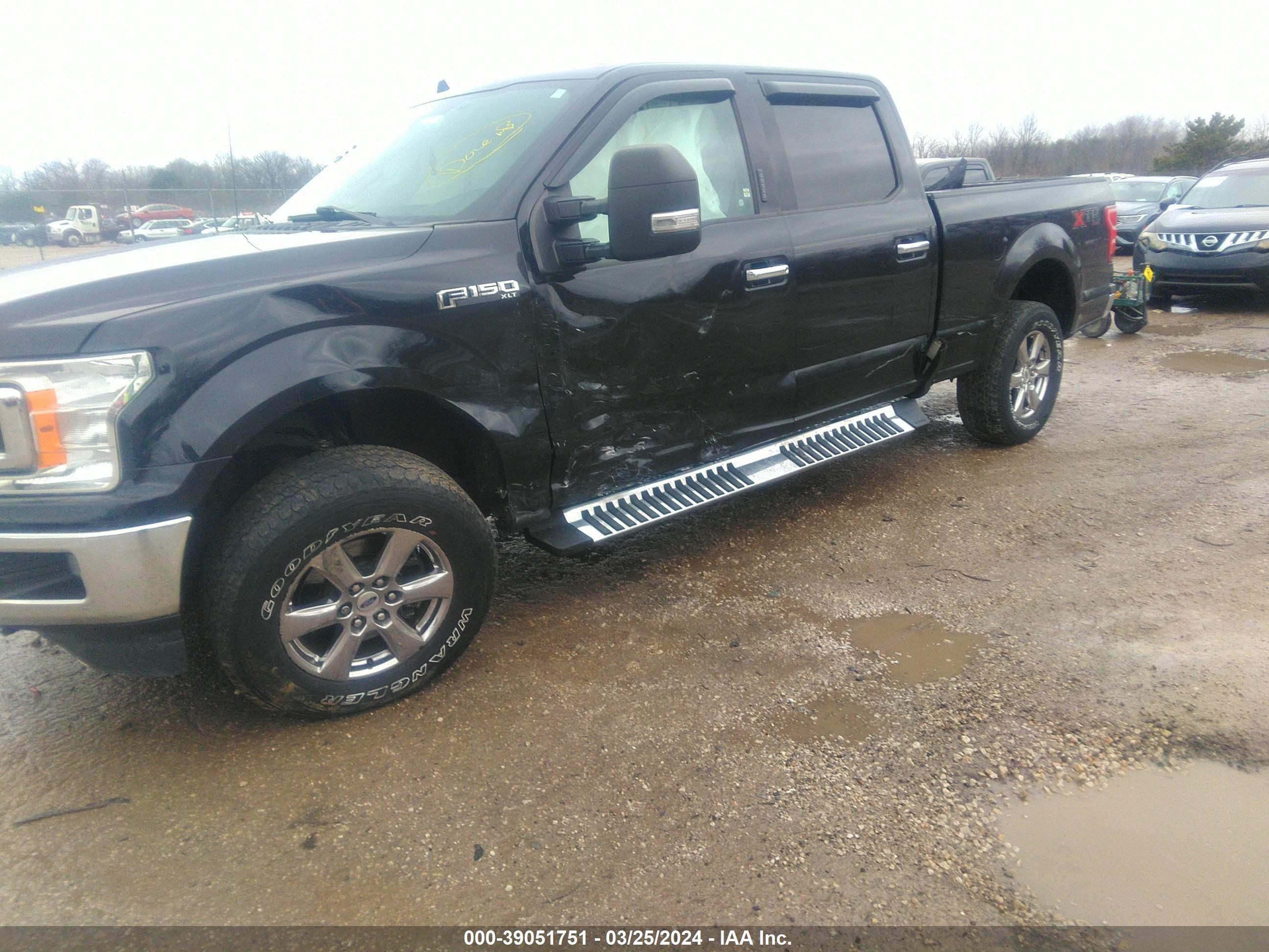 Photo 11 VIN: 1FTFW1E45KFC58458 - FORD F-150 