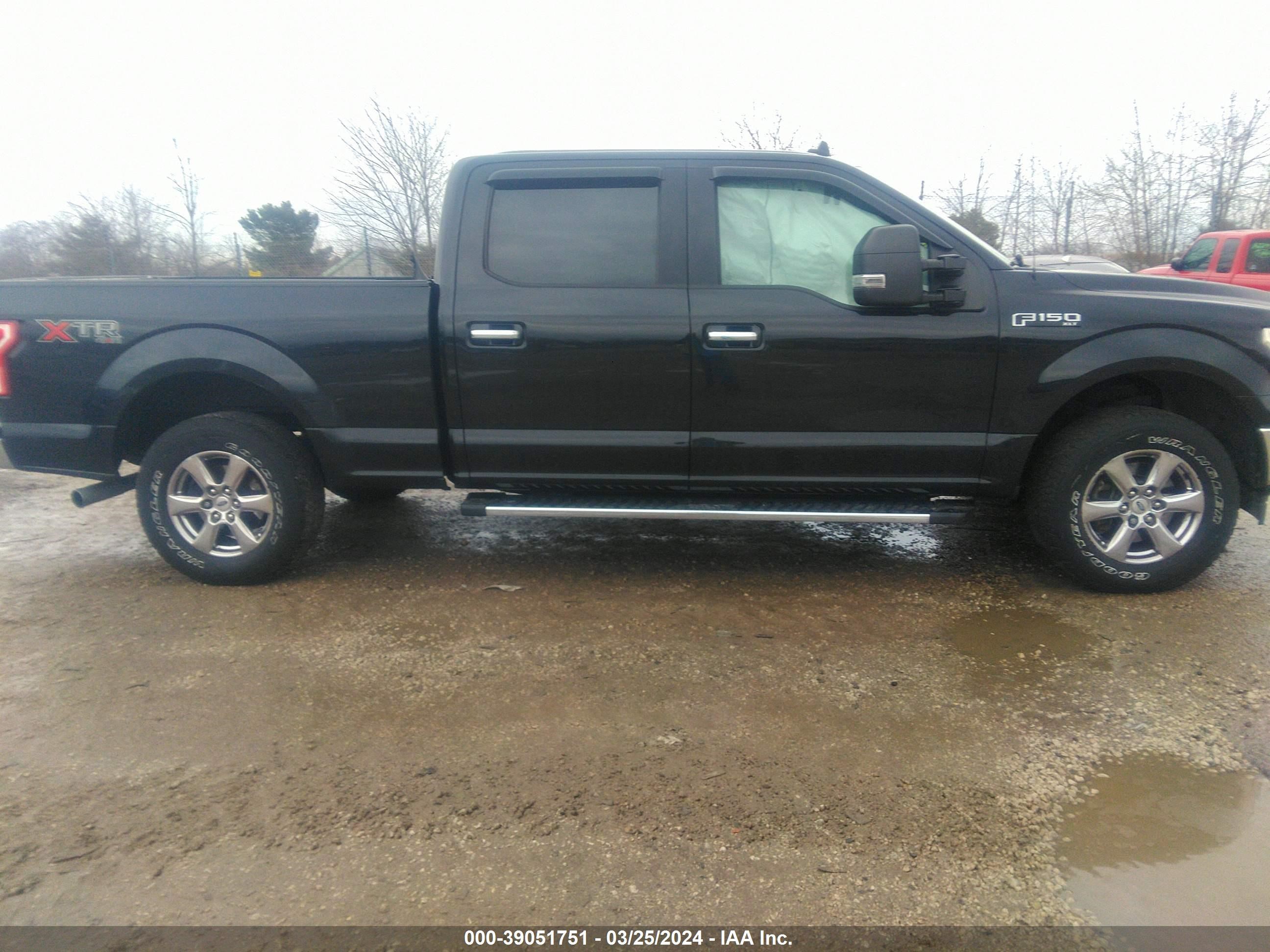 Photo 13 VIN: 1FTFW1E45KFC58458 - FORD F-150 