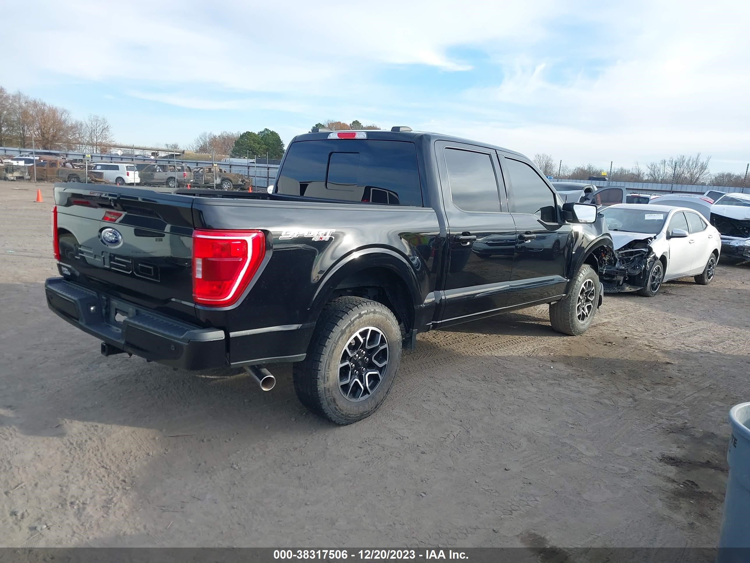 Photo 3 VIN: 1FTFW1E50MFA95200 - FORD F-150 