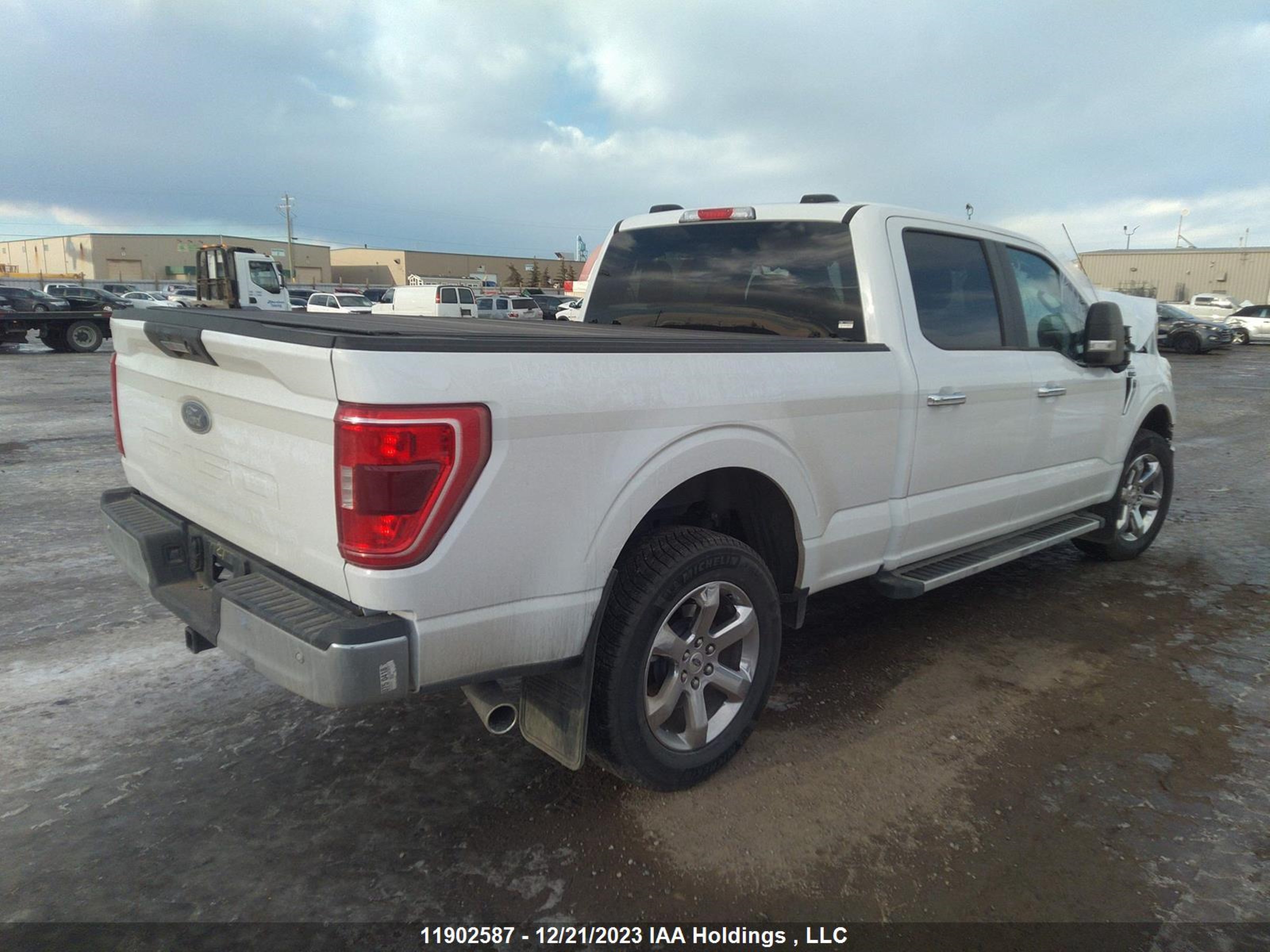 Photo 3 VIN: 1FTFW1E50PKE02389 - FORD F-150 