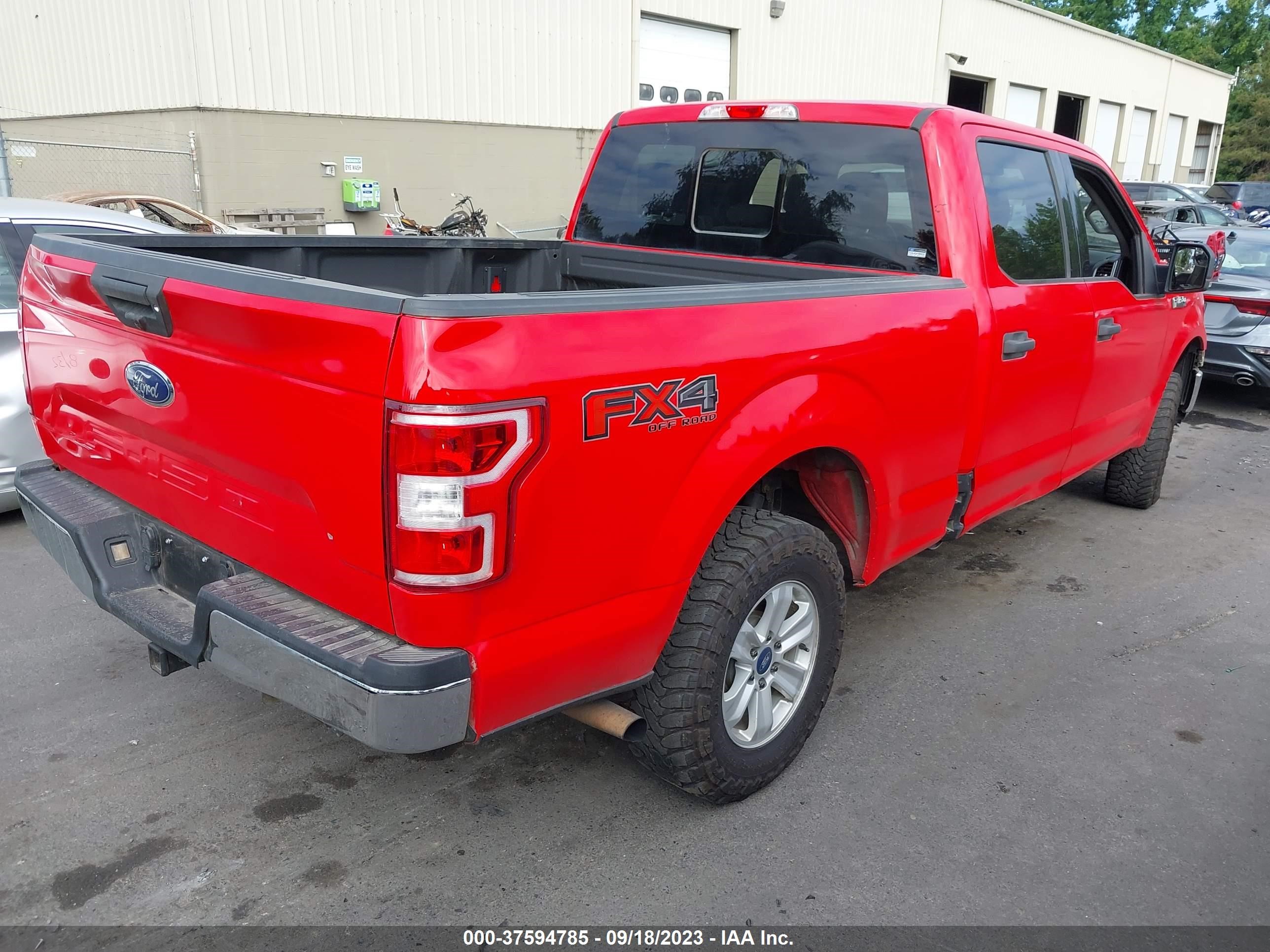 Photo 3 VIN: 1FTFW1E51JKF15808 - FORD F-150 