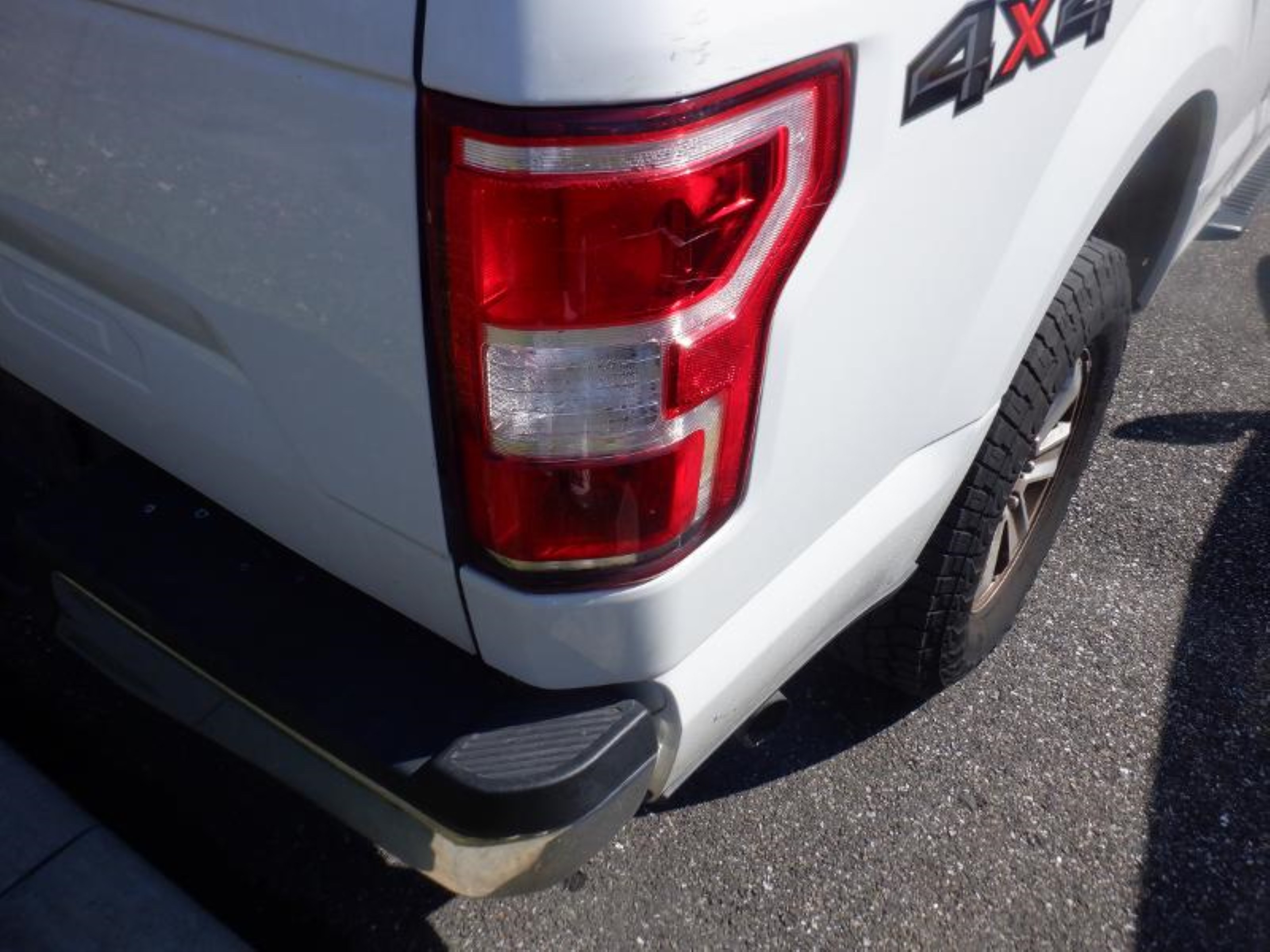 Photo 1 VIN: 1FTFW1E51KFB33756 - FORD F-150 