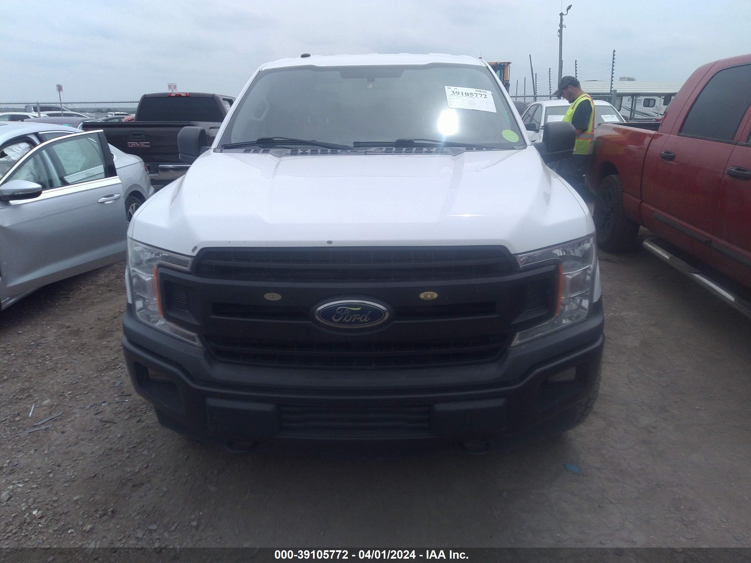 Photo 11 VIN: 1FTFW1E56JFD18710 - FORD F-150 