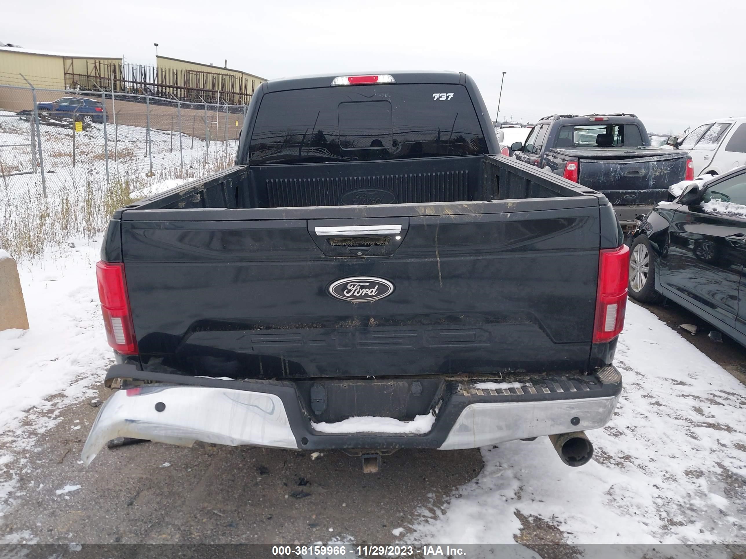 Photo 16 VIN: 1FTFW1E58JKC36646 - FORD F-150 