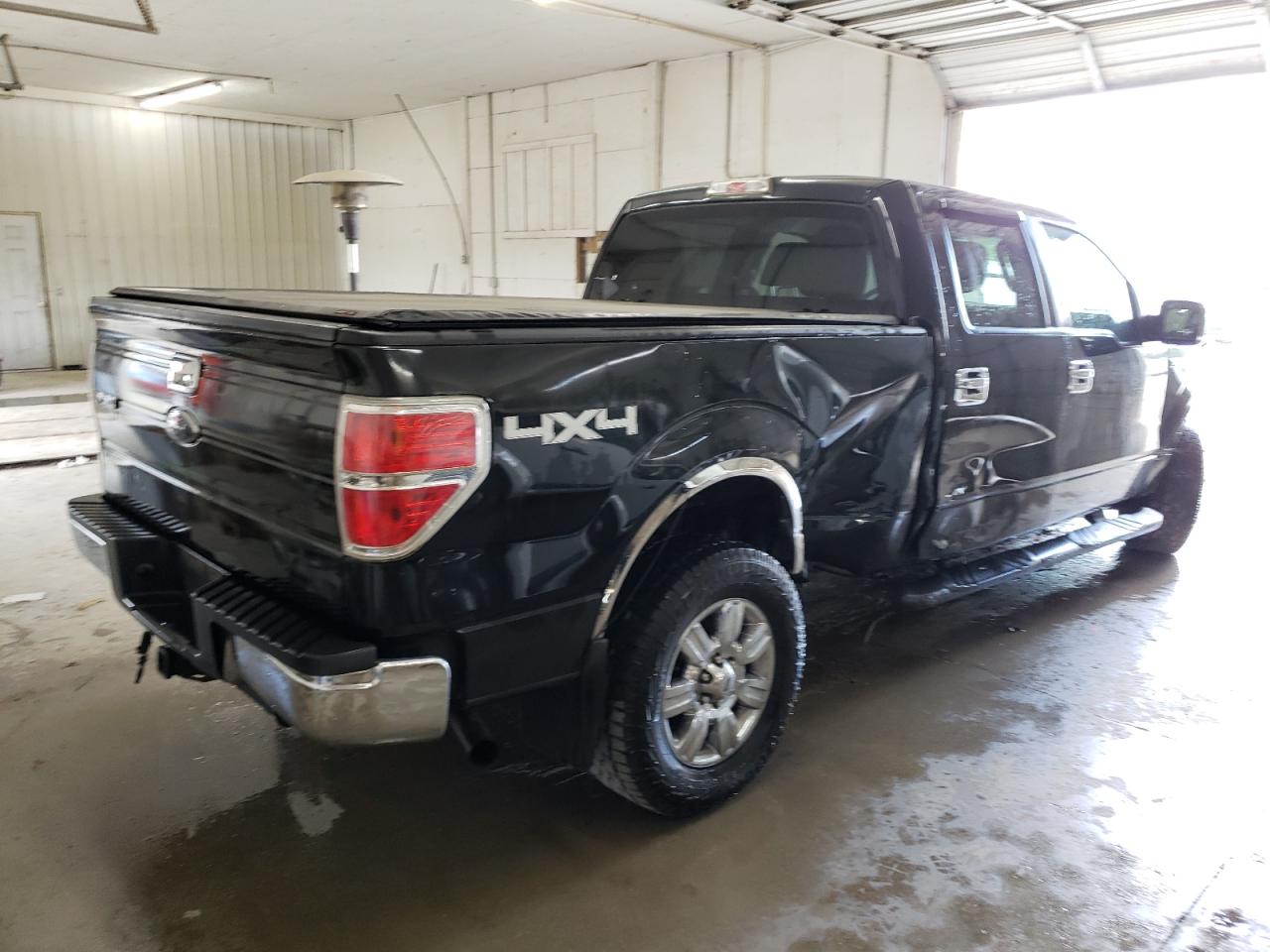 Photo 2 VIN: 1FTFW1E85AFB50231 - FORD F-150 