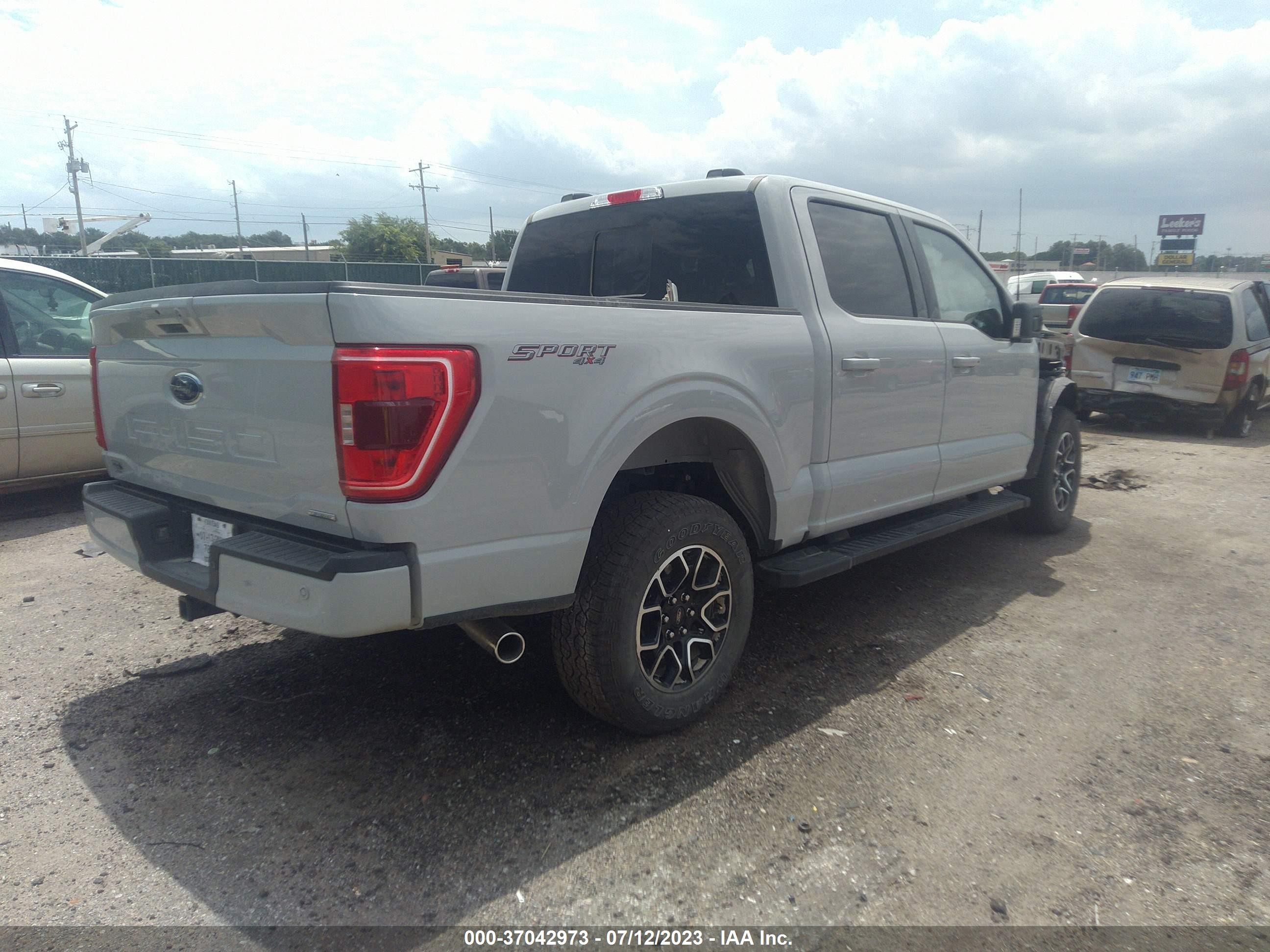 Photo 3 VIN: 1FTFW1E85PFB33499 - FORD F-150 