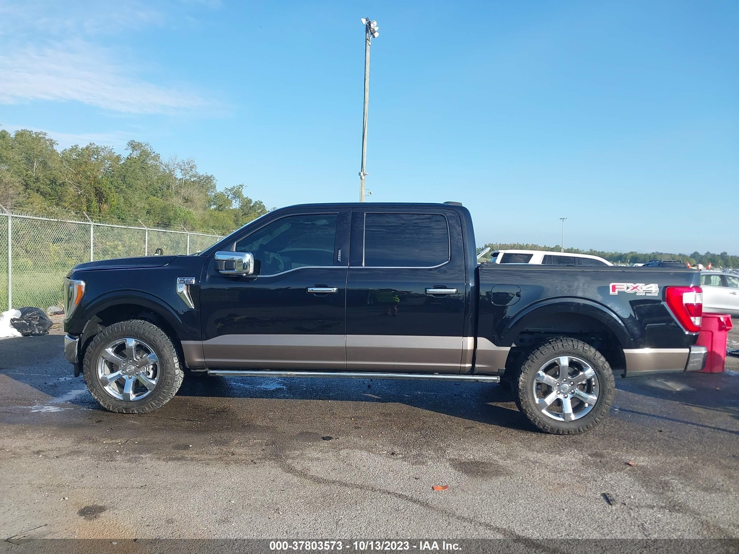 Photo 13 VIN: 1FTFW1E8XNFA48283 - FORD F-150 