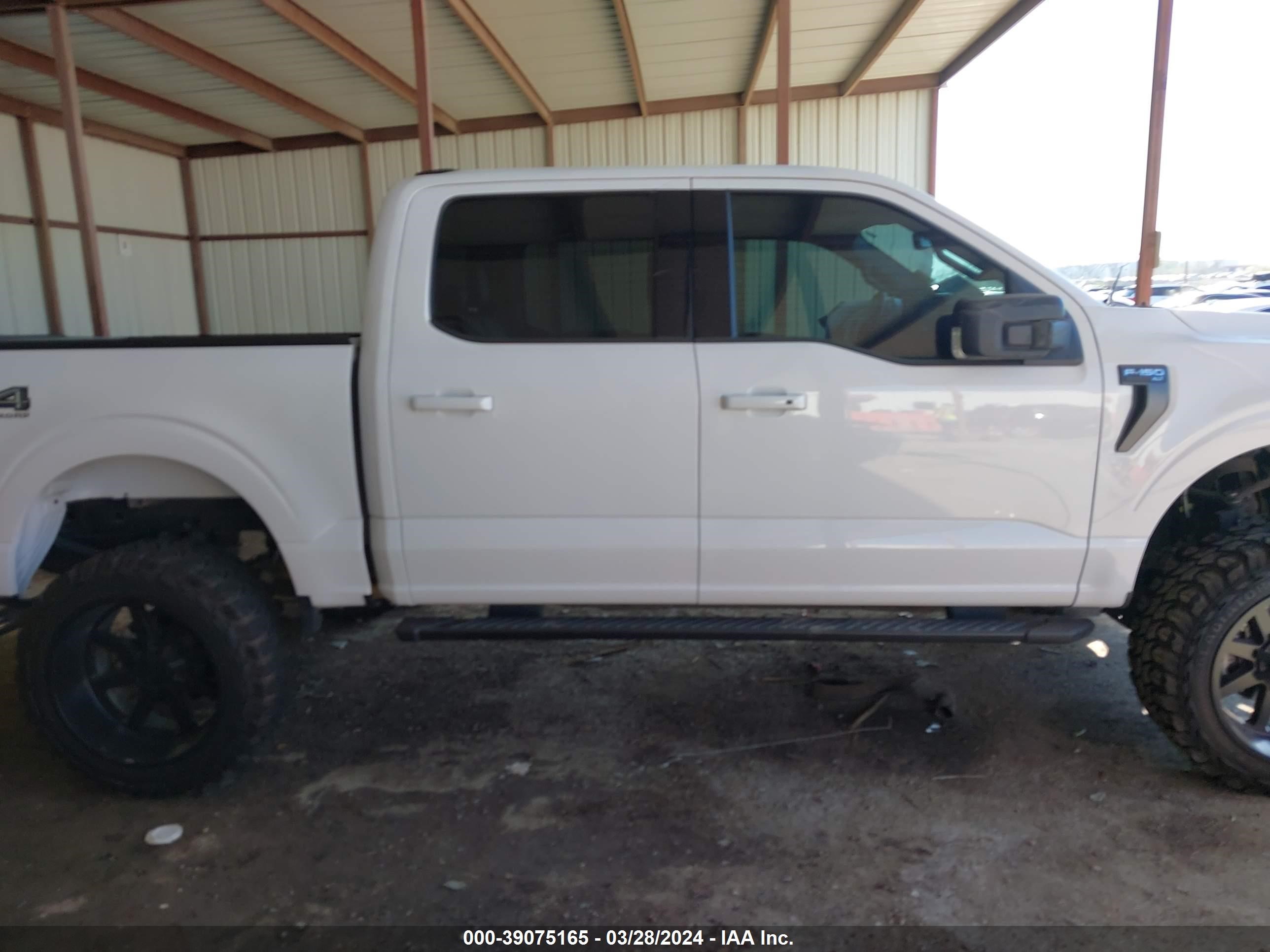 Photo 12 VIN: 1FTFW1E8XNKD08740 - FORD F-150 