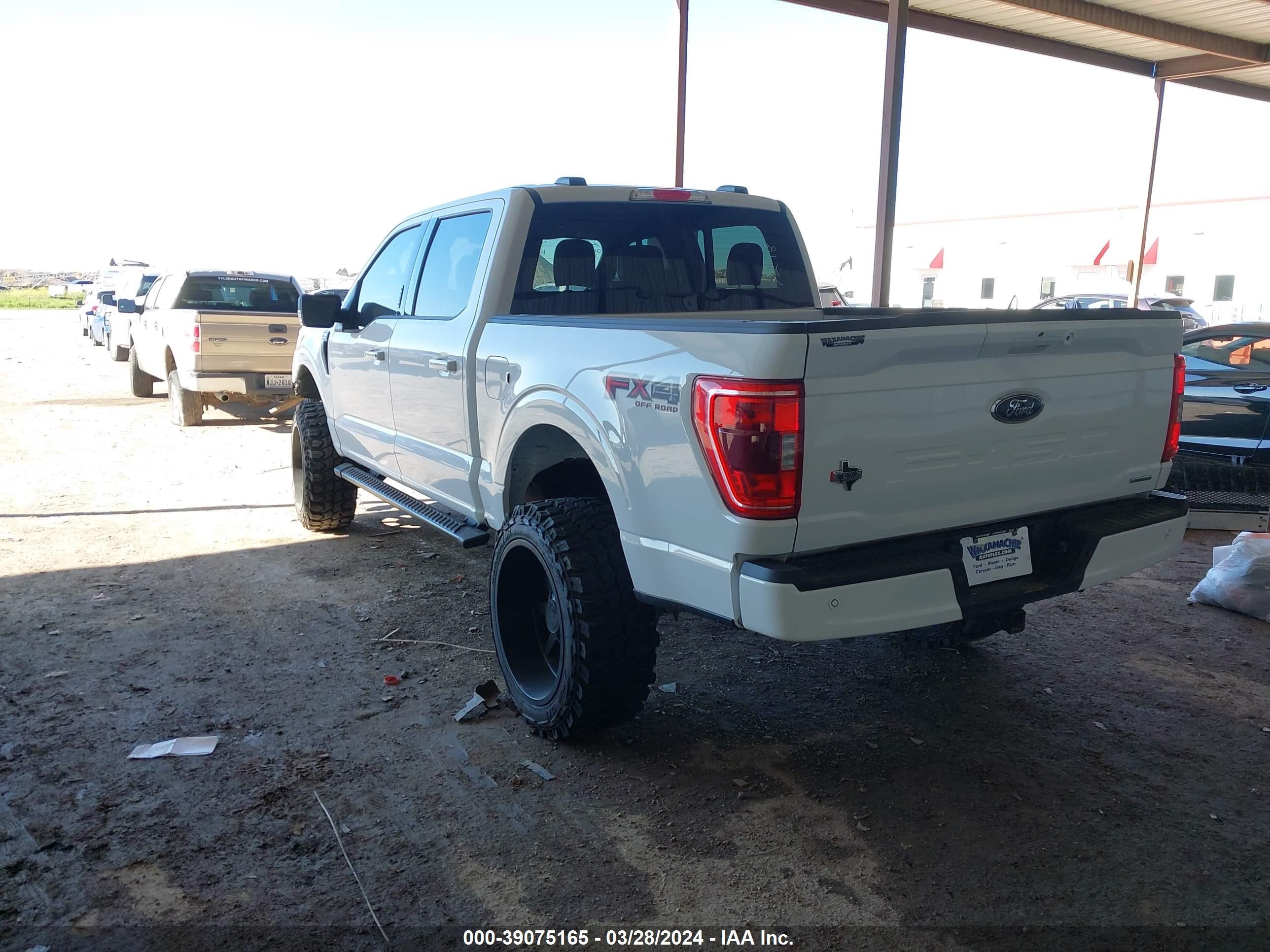 Photo 2 VIN: 1FTFW1E8XNKD08740 - FORD F-150 