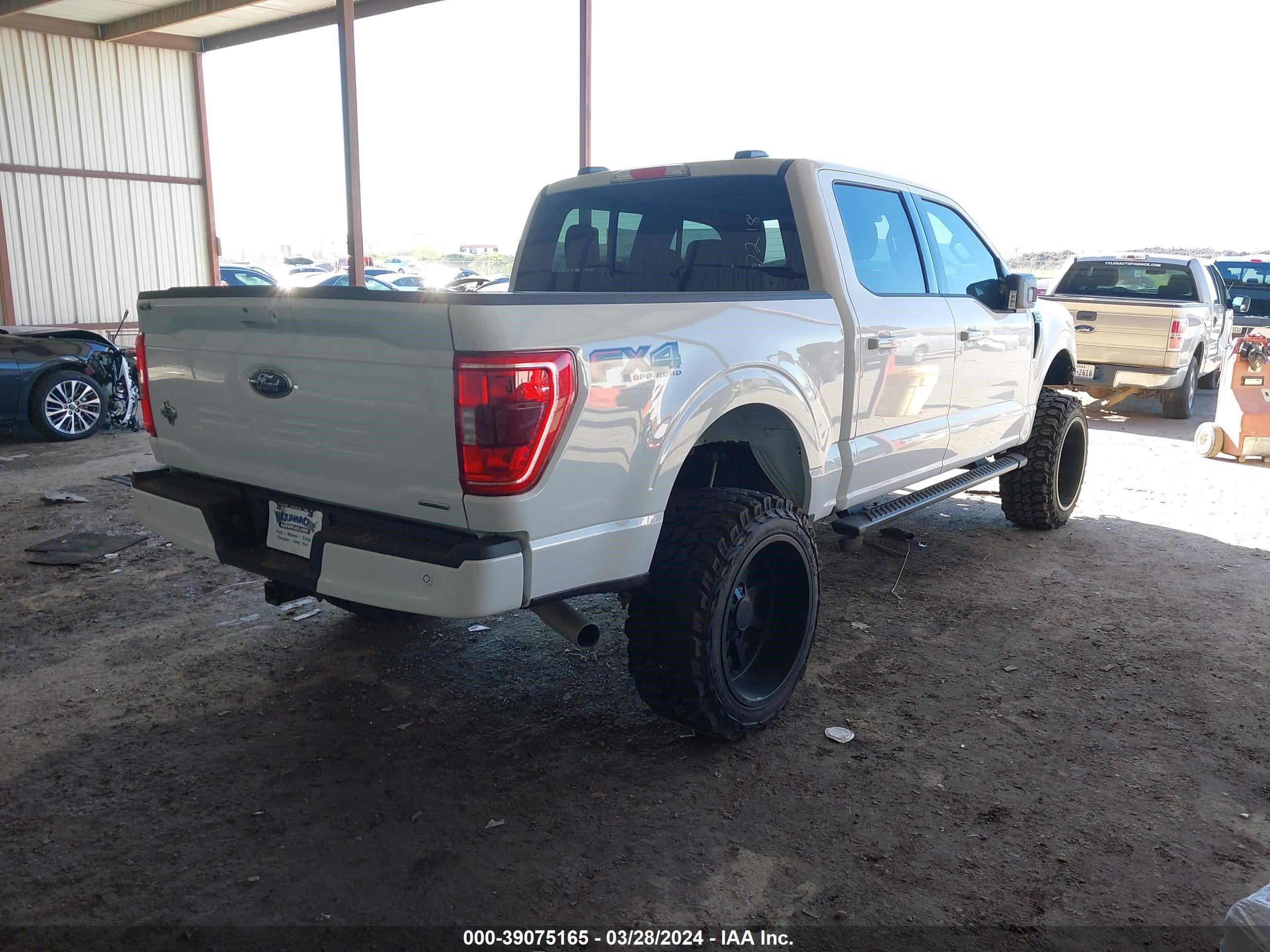 Photo 3 VIN: 1FTFW1E8XNKD08740 - FORD F-150 