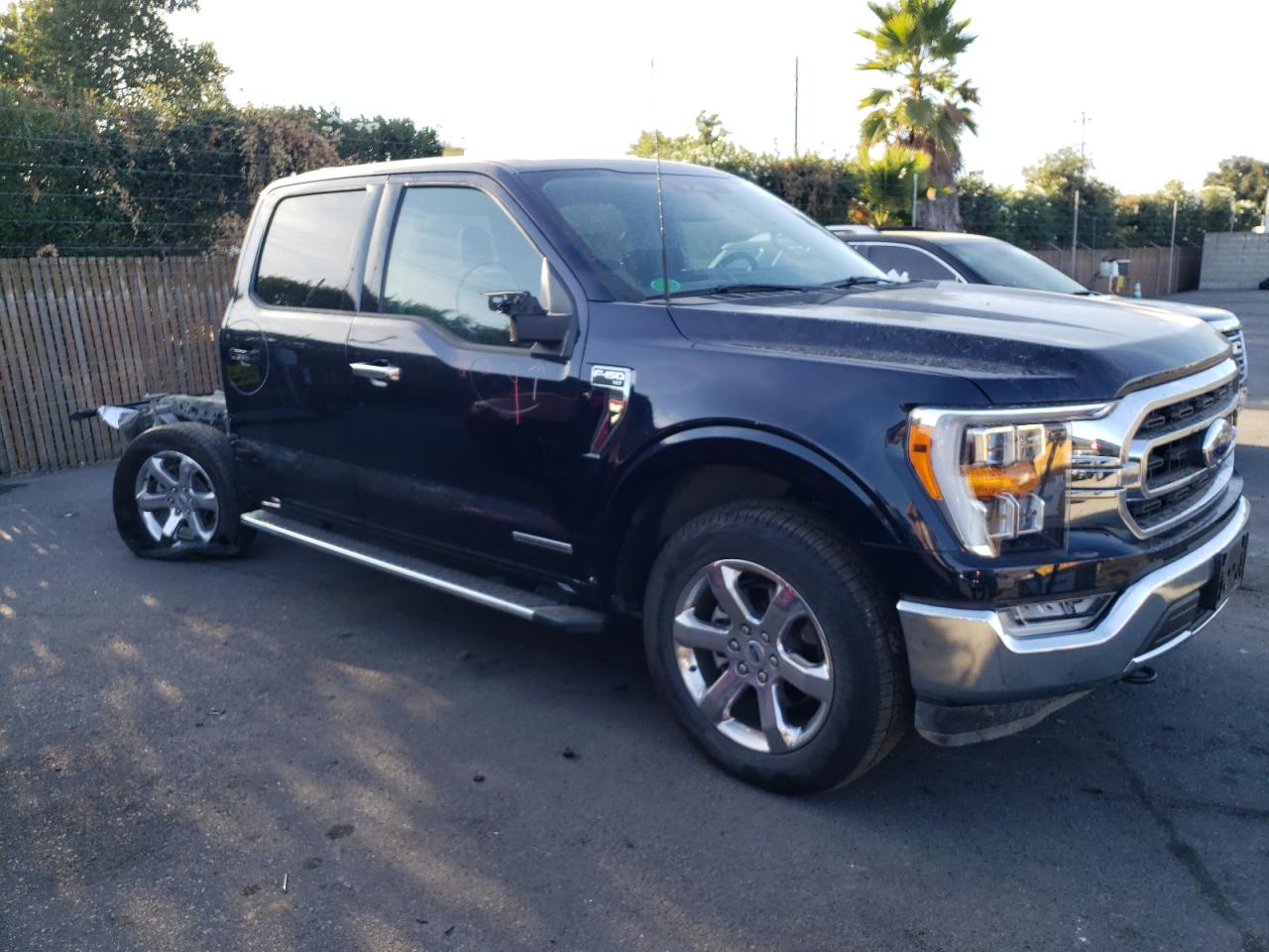 Photo 3 VIN: 1FTFW1ED0PFA31931 - FORD F-150 