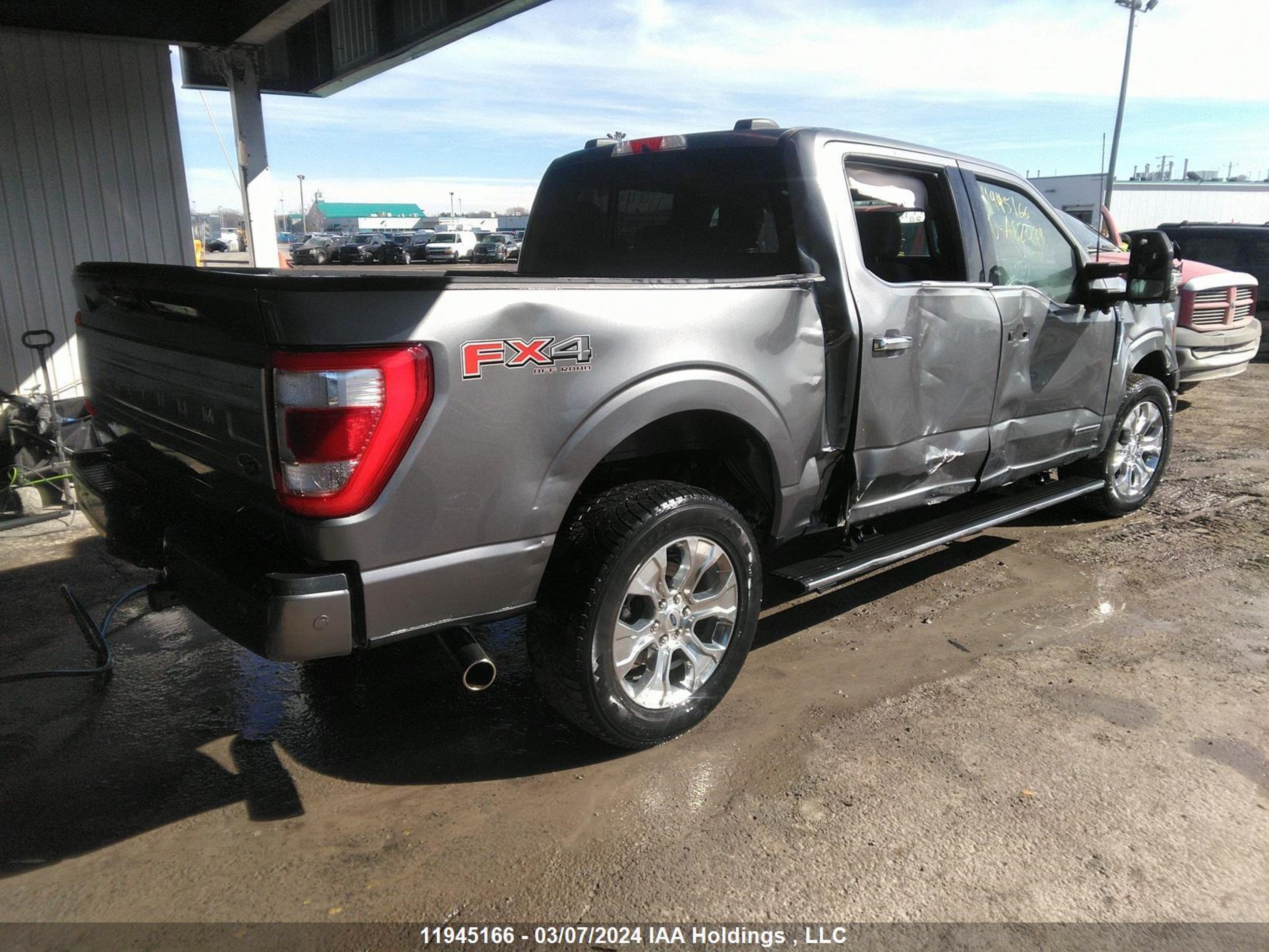 Photo 3 VIN: 1FTFW1ED4NFA82099 - FORD F-150 