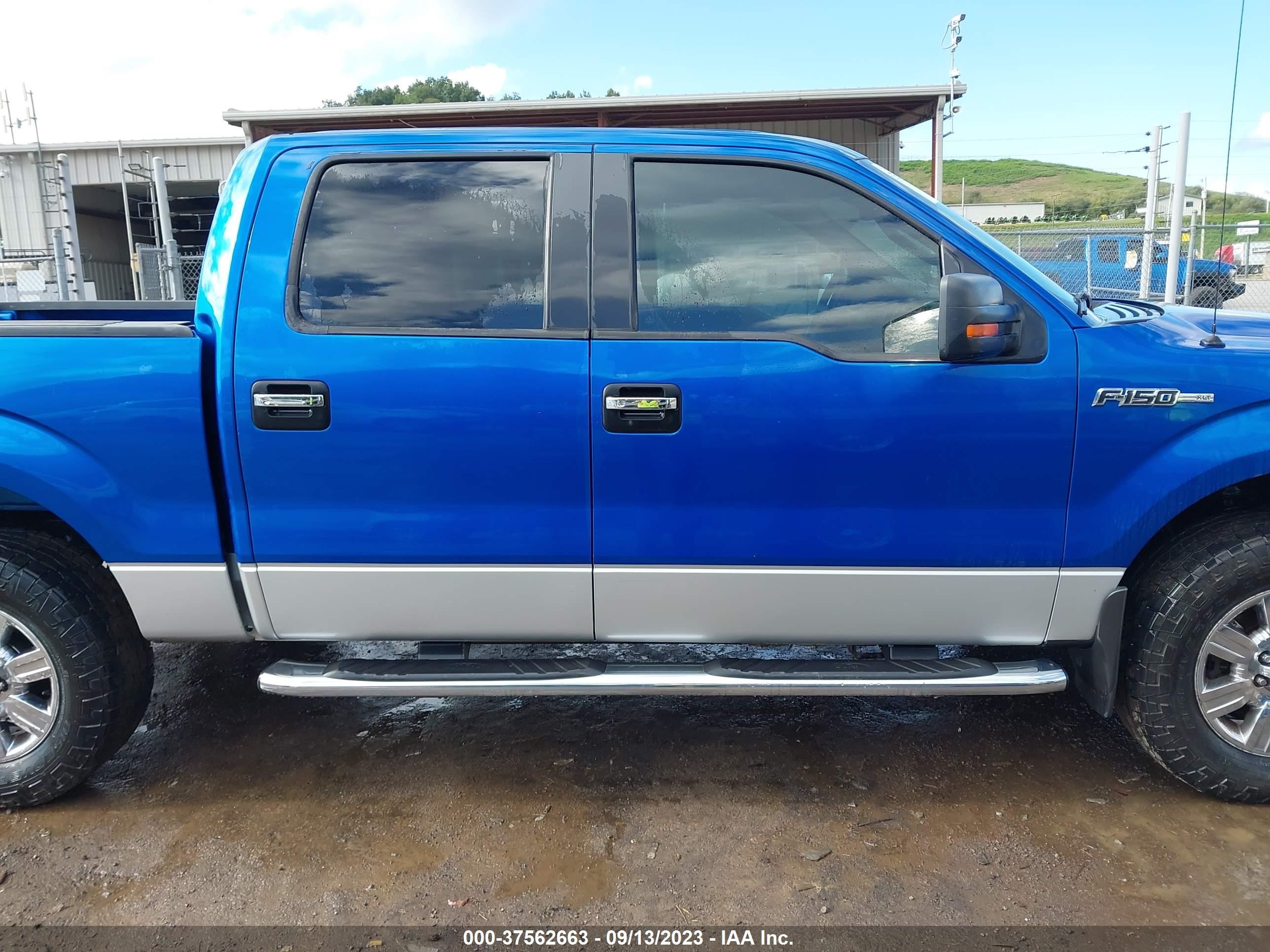 Photo 12 VIN: 1FTFW1EF0BFC38152 - FORD F-150 