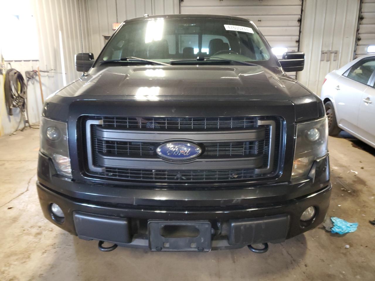 Photo 4 VIN: 1FTFW1EF0EFC76842 - FORD F-150 