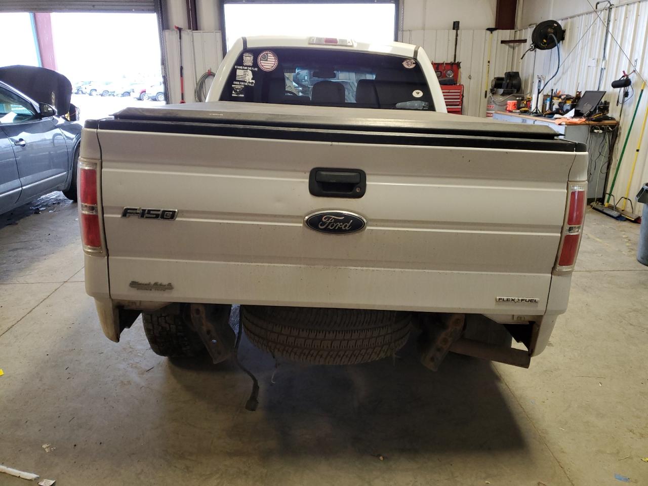 Photo 5 VIN: 1FTFW1EF2CFC79108 - FORD F-150 