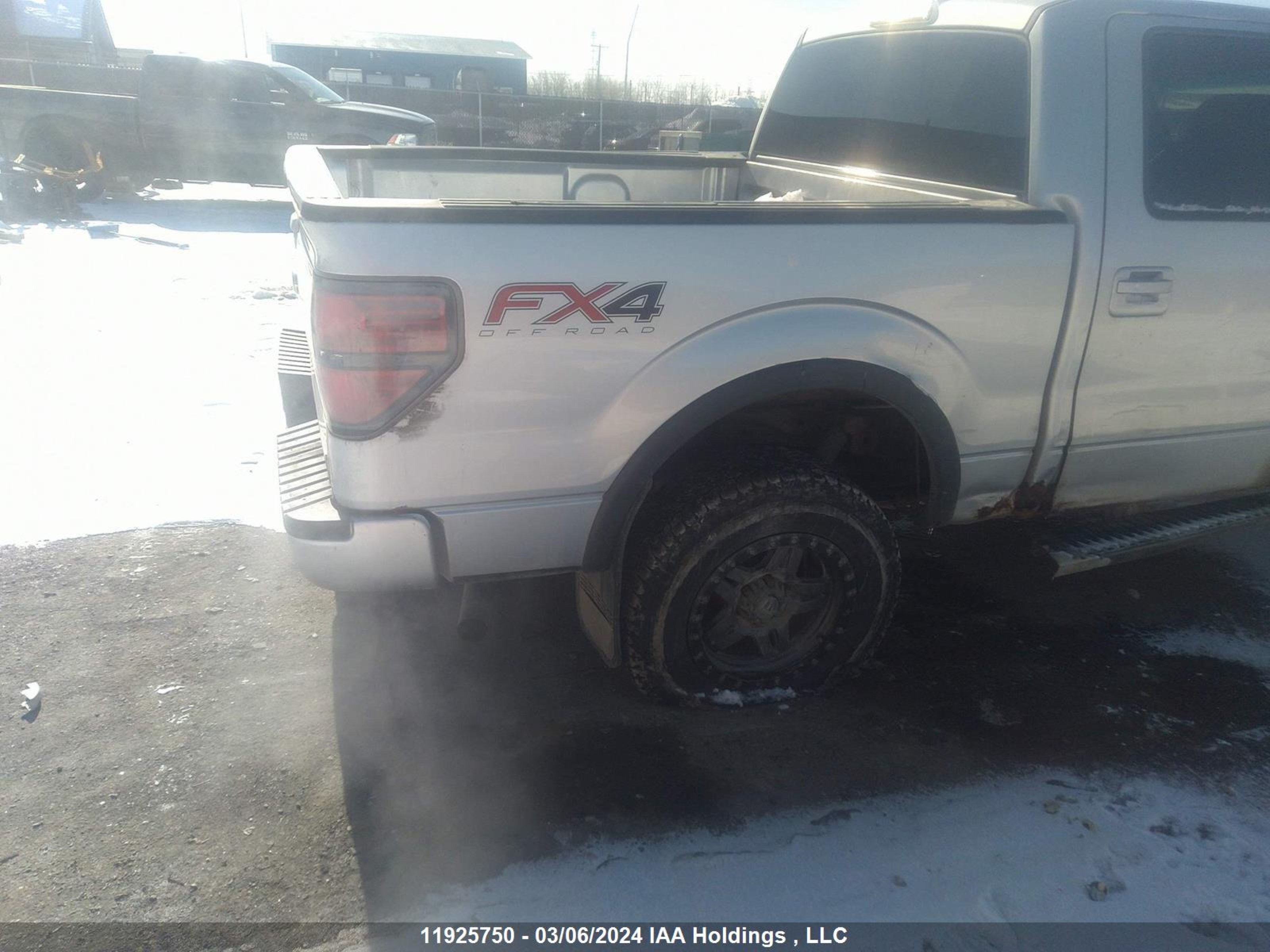 Photo 5 VIN: 1FTFW1EF2DKE73680 - FORD F-150 