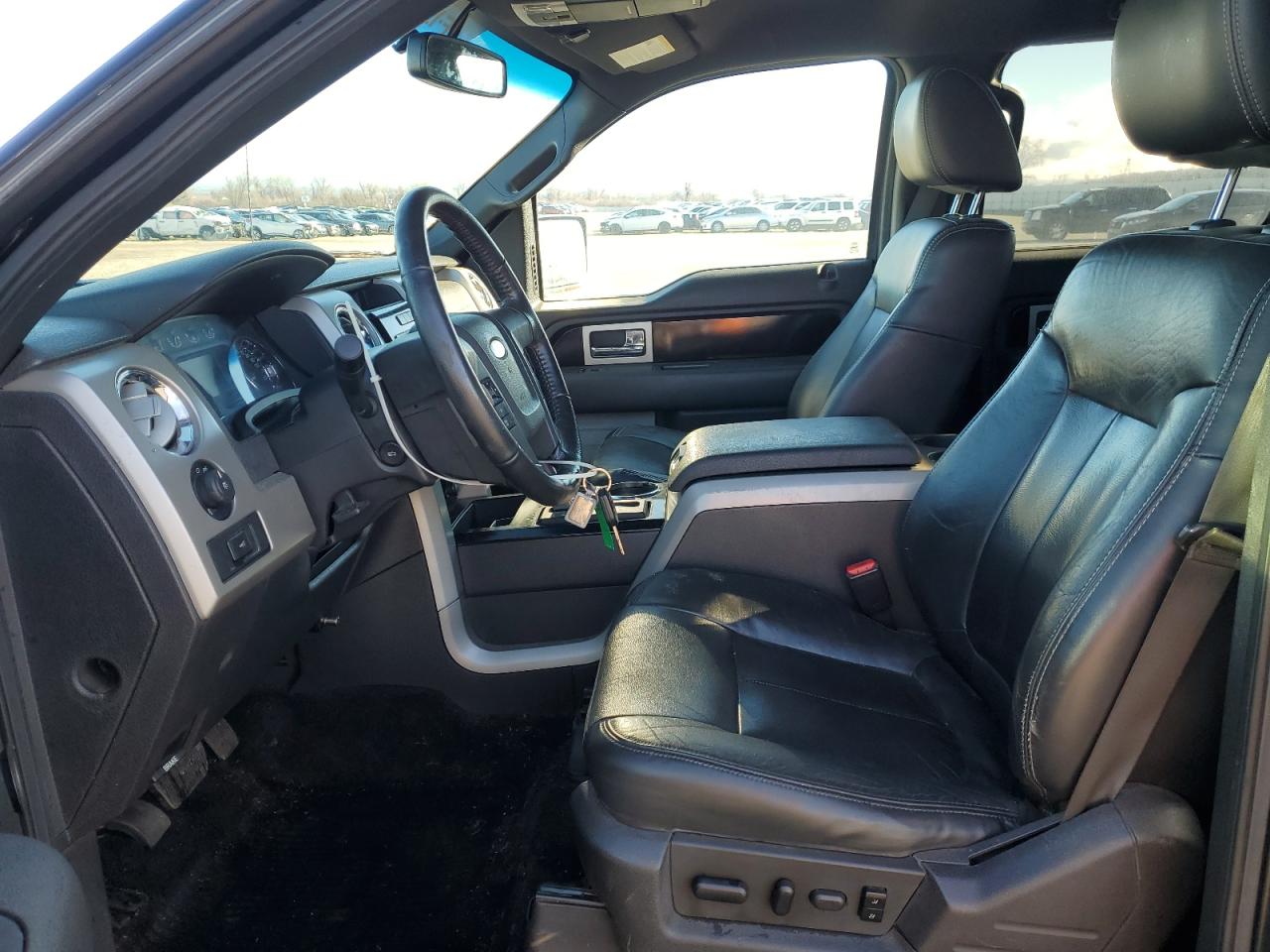 Photo 6 VIN: 1FTFW1EF3BFD40223 - FORD F-150 