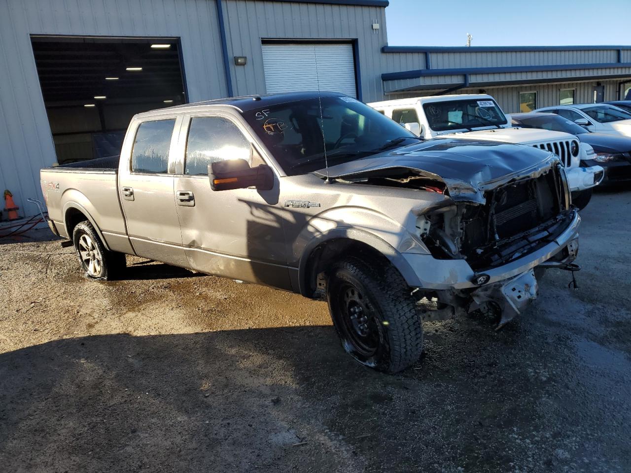 Photo 3 VIN: 1FTFW1EF4CFA50865 - FORD F-150 