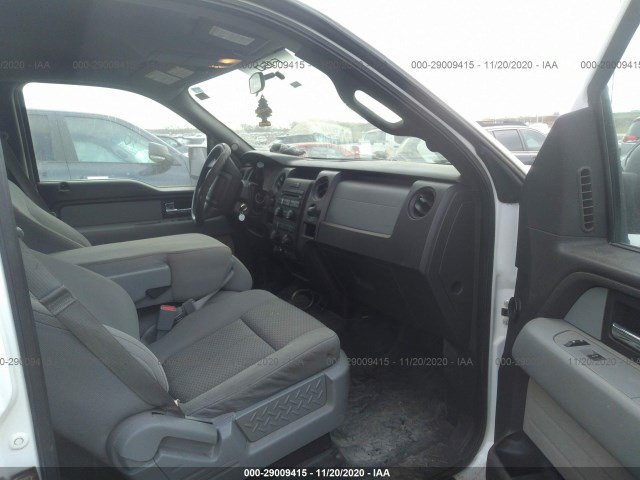 Photo 4 VIN: 1FTFW1EF5CFA60059 - FORD F-150 