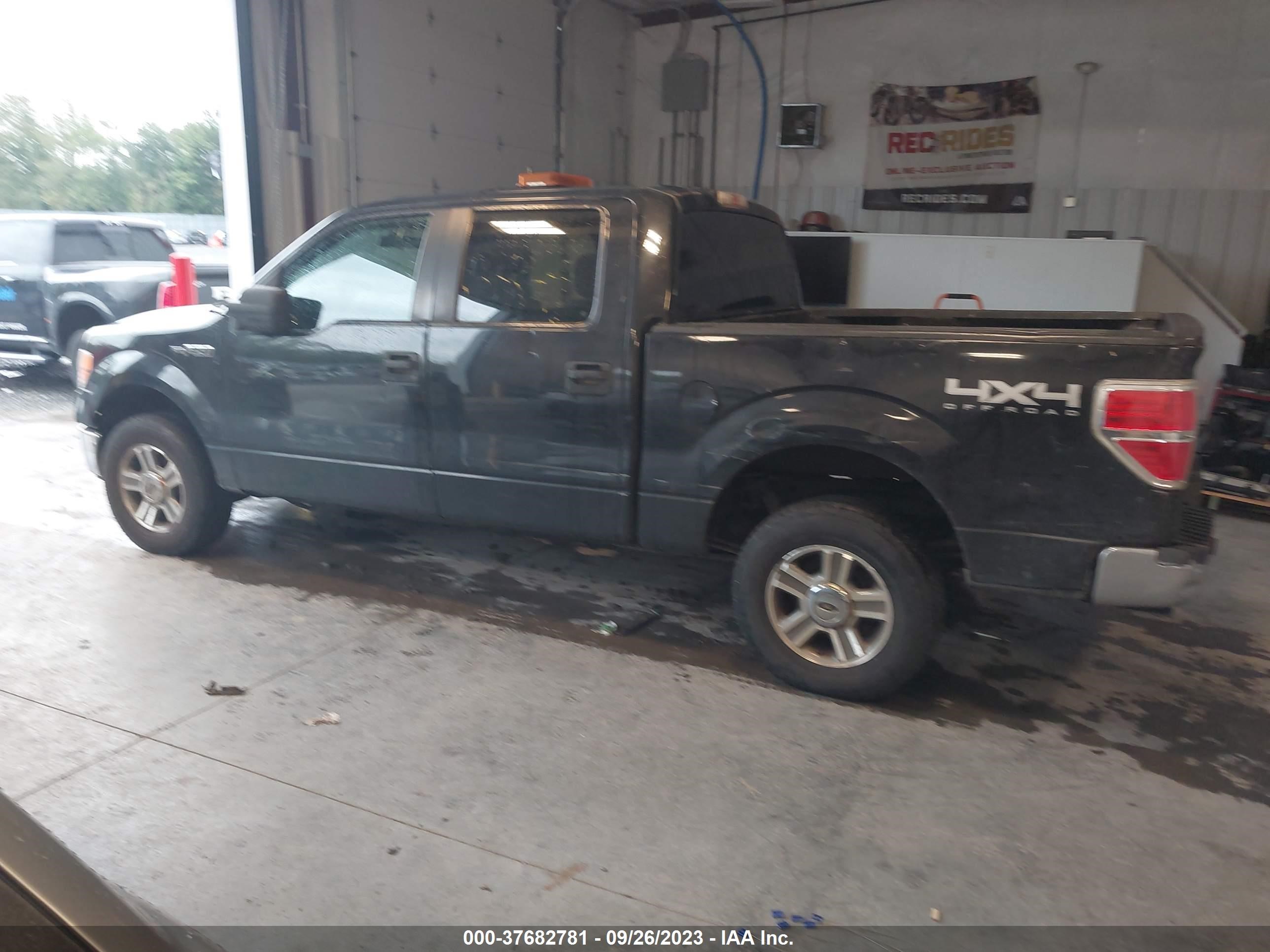 Photo 13 VIN: 1FTFW1EF9CFA64437 - FORD F-150 