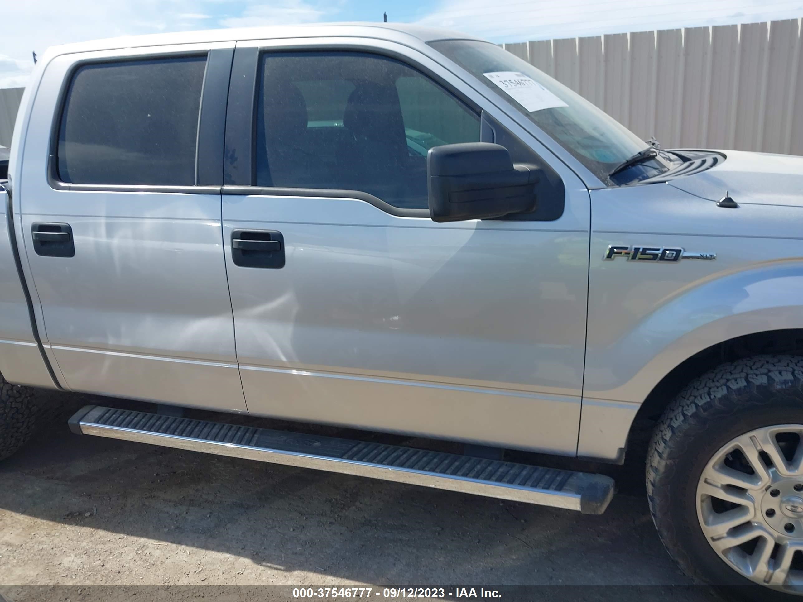 Photo 12 VIN: 1FTFW1EF9CFB94217 - FORD F-150 