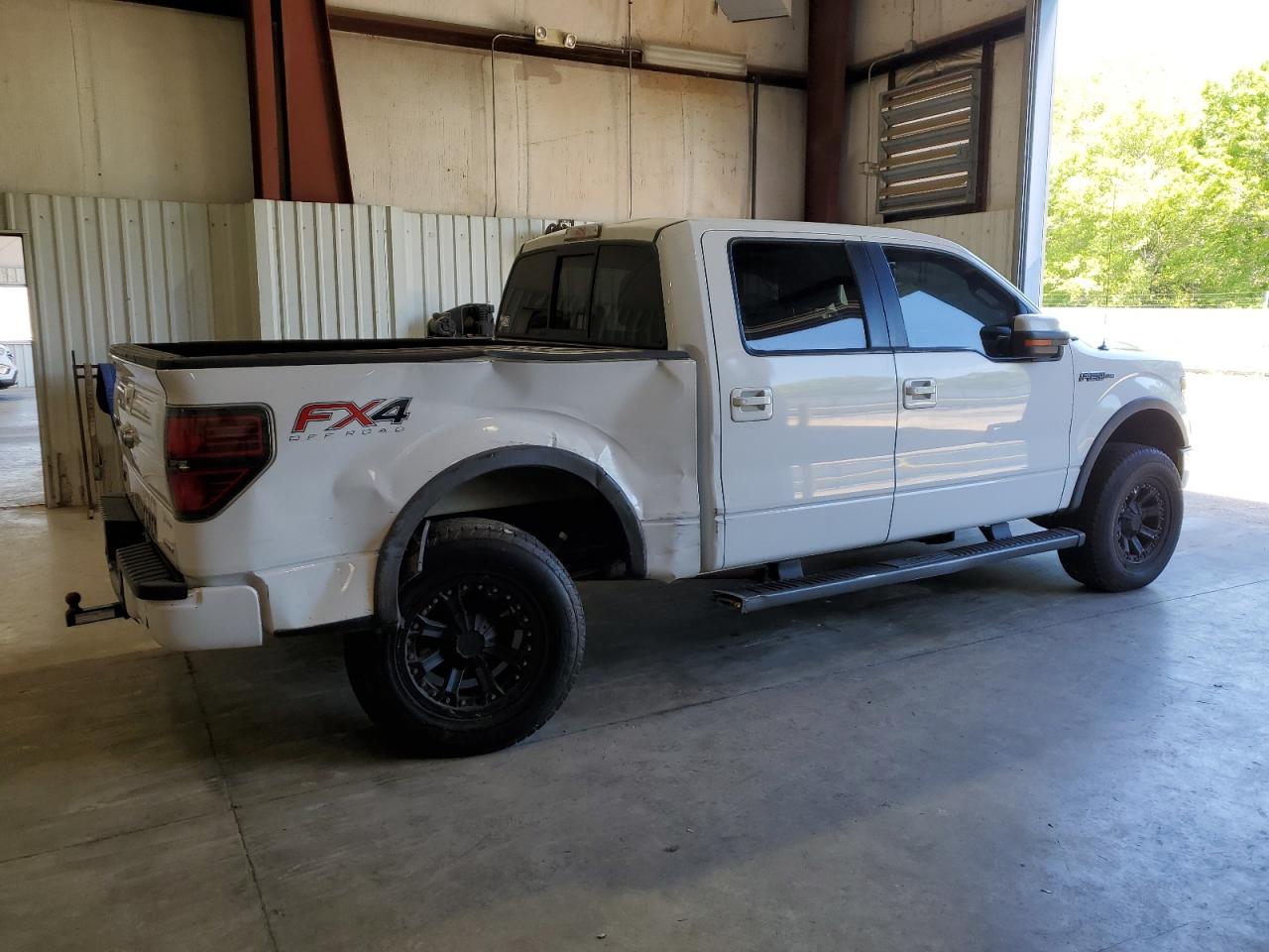 Photo 2 VIN: 1FTFW1EFXDFB73409 - FORD F-150 