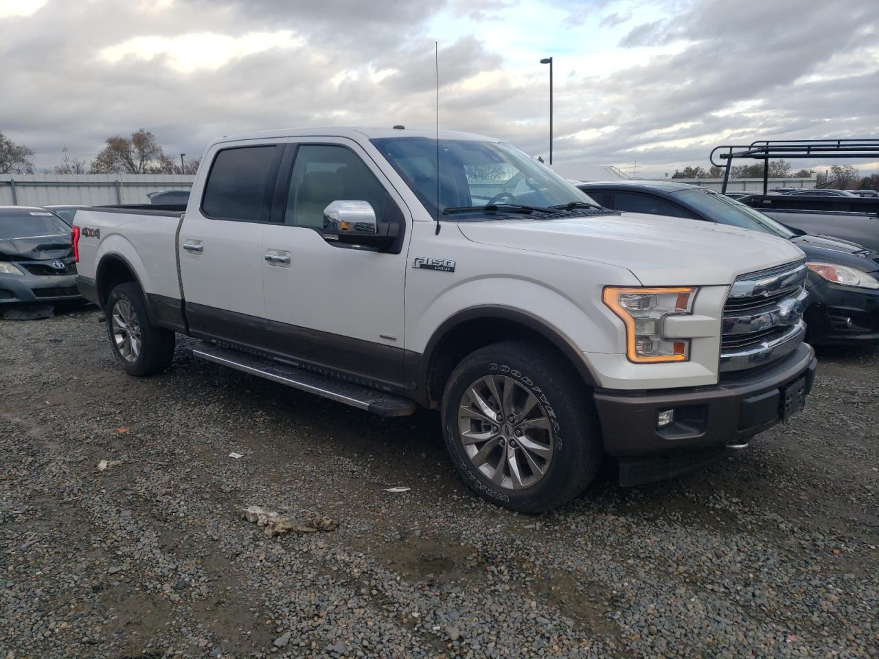 Photo 3 VIN: 1FTFW1EG9HKD82369 - FORD F-150 