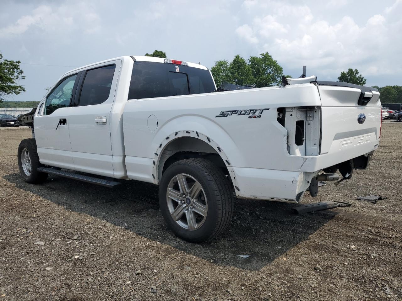 Photo 1 VIN: 1FTFW1EG9JFB00634 - FORD F-150 